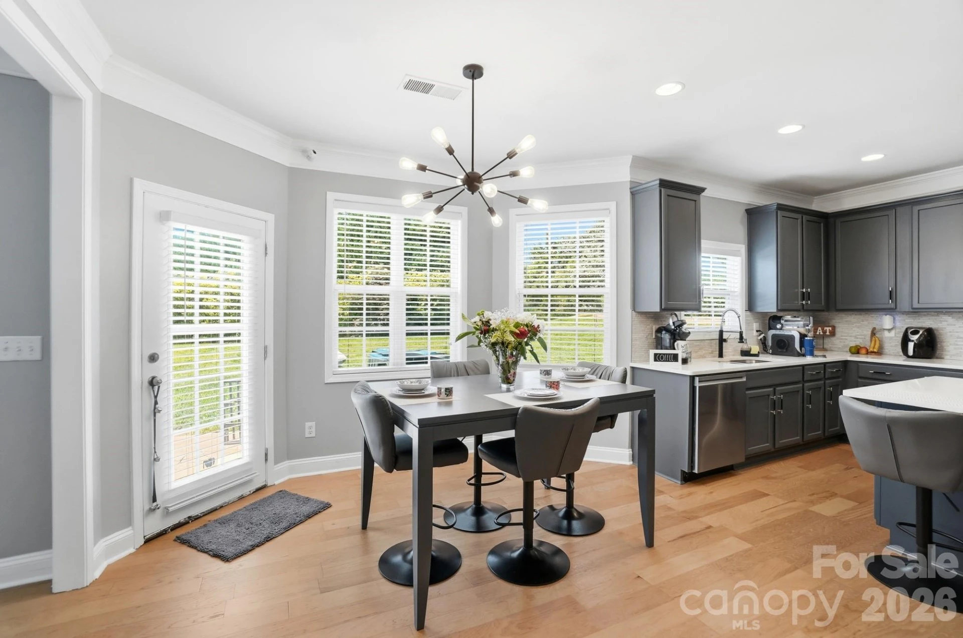 5305 Radcliffe Drive - Photo 10