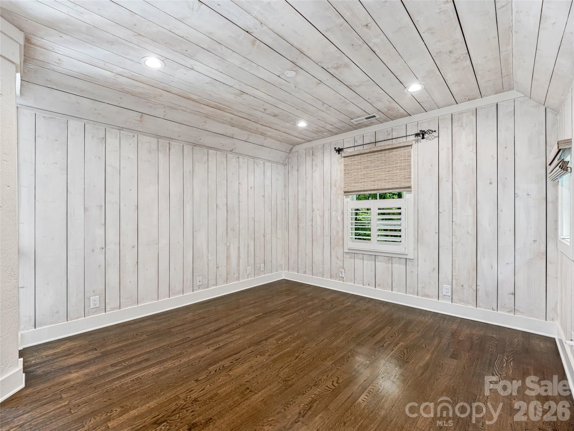 251 Toxaway Court - Photo 20