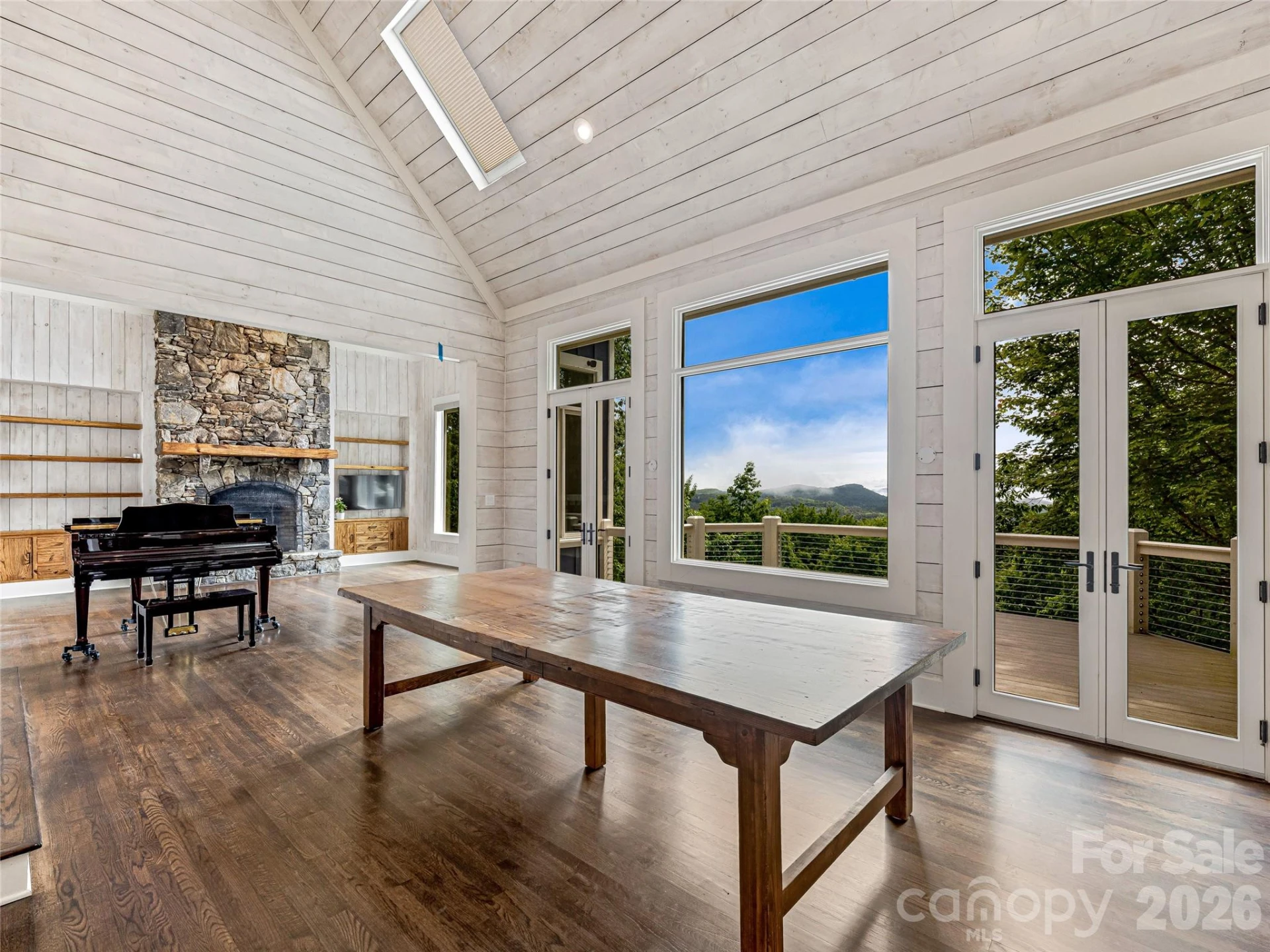 251 Toxaway Court - Photo 5