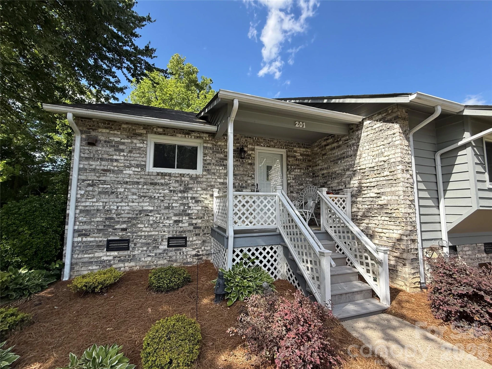 201 Wellington Hills Circle - Photo 16