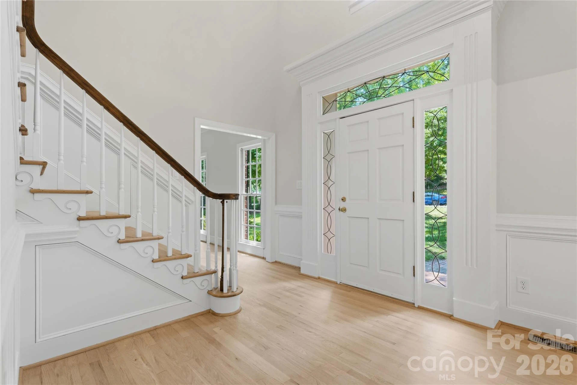 10205 Balmoral Circle - Photo 4