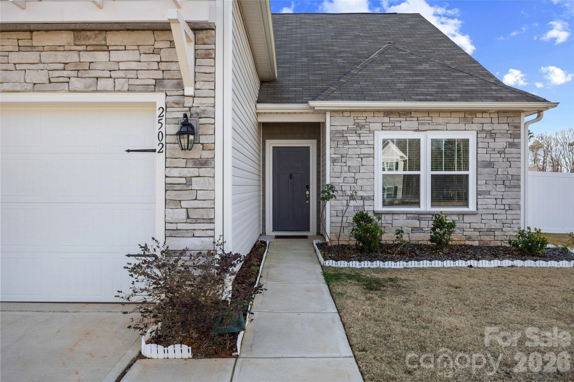 2502 Waverly Drive - Photo 3