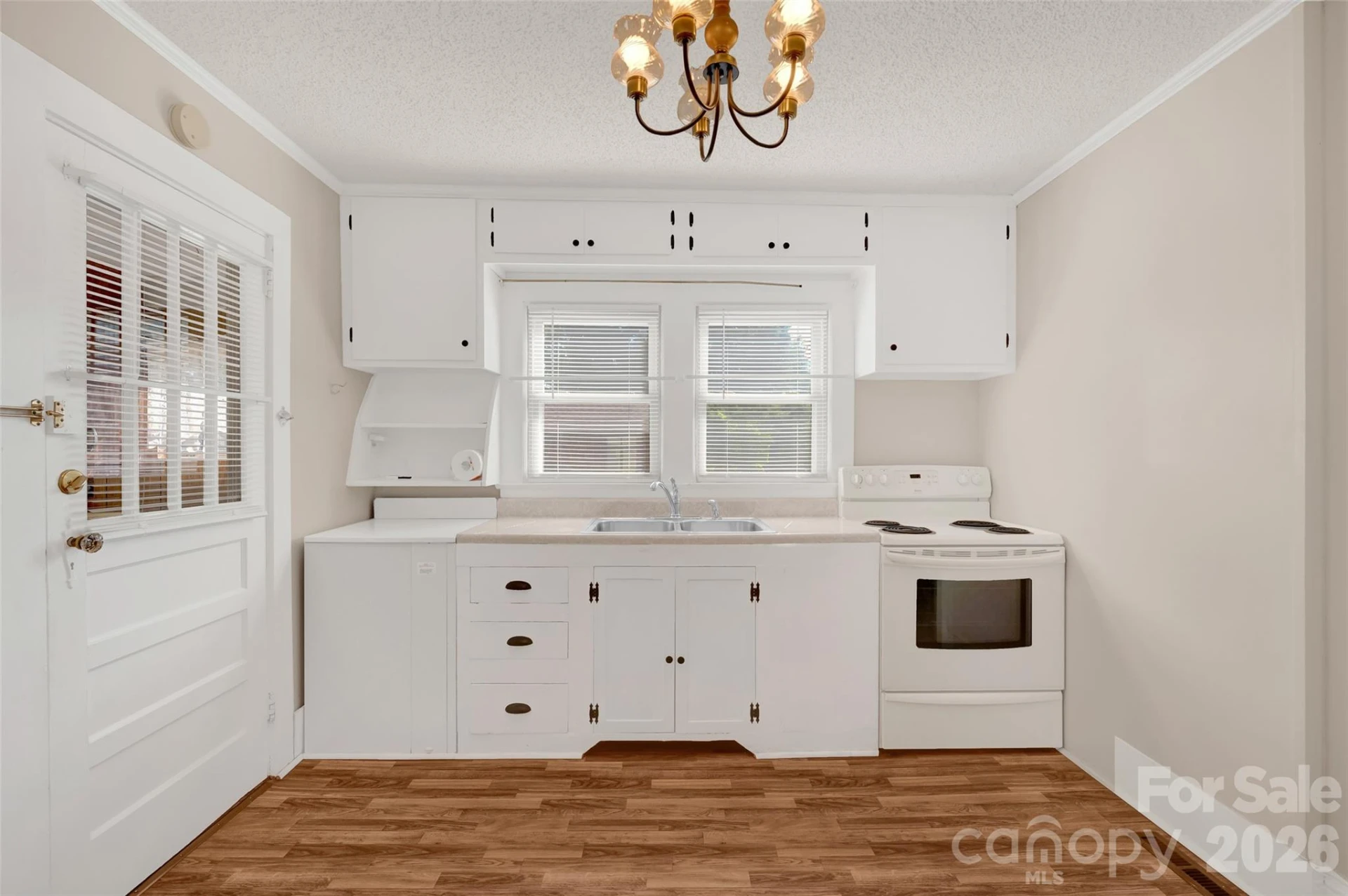 320 Cook Street - Photo 14