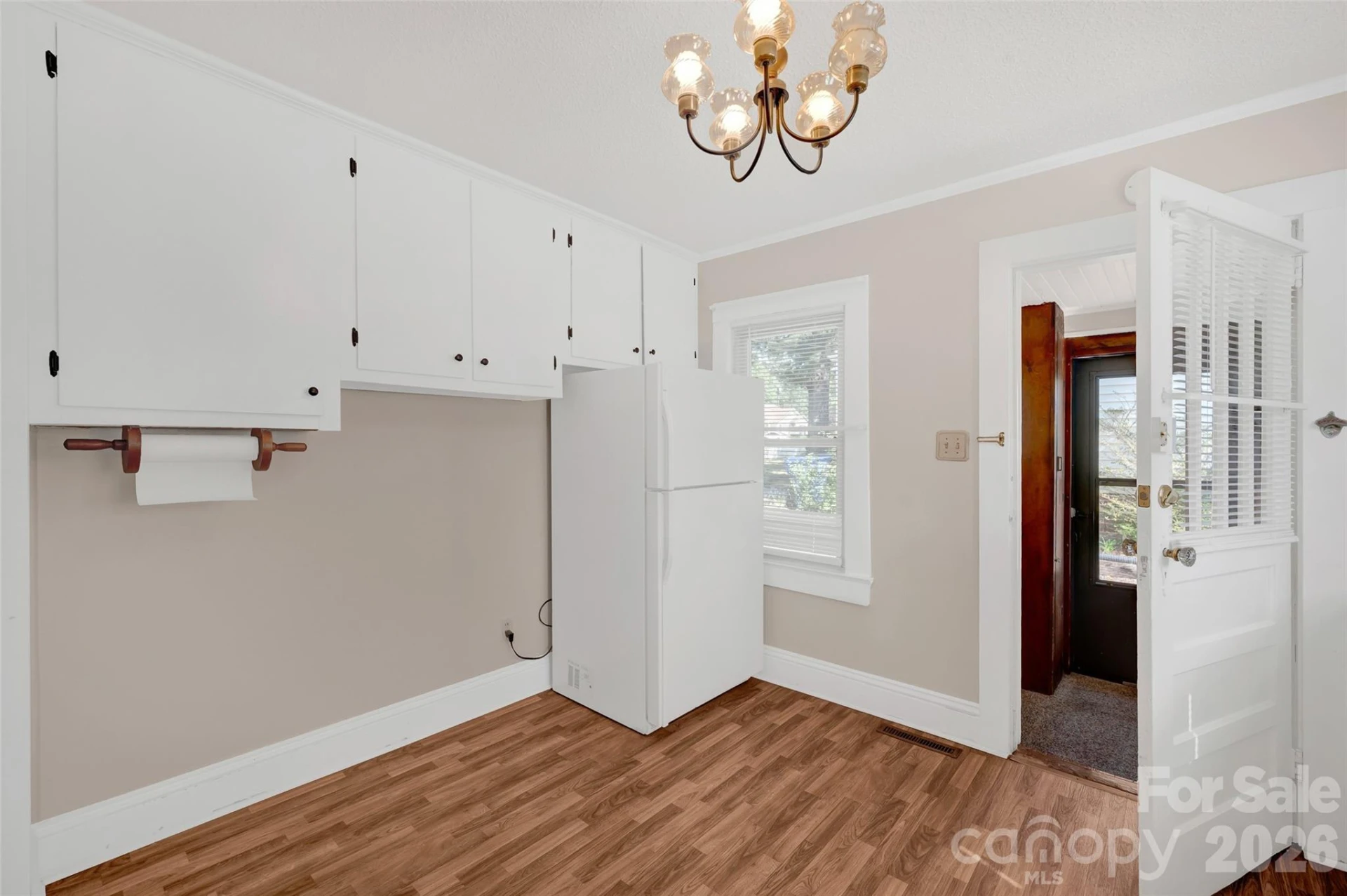 320 Cook Street - Photo 17