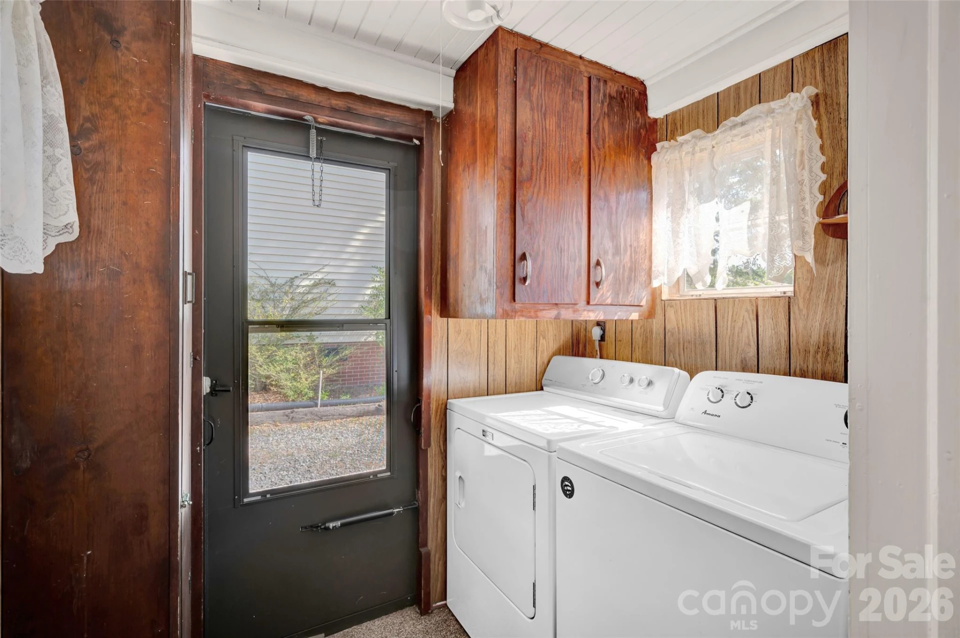 320 Cook Street - Photo 18