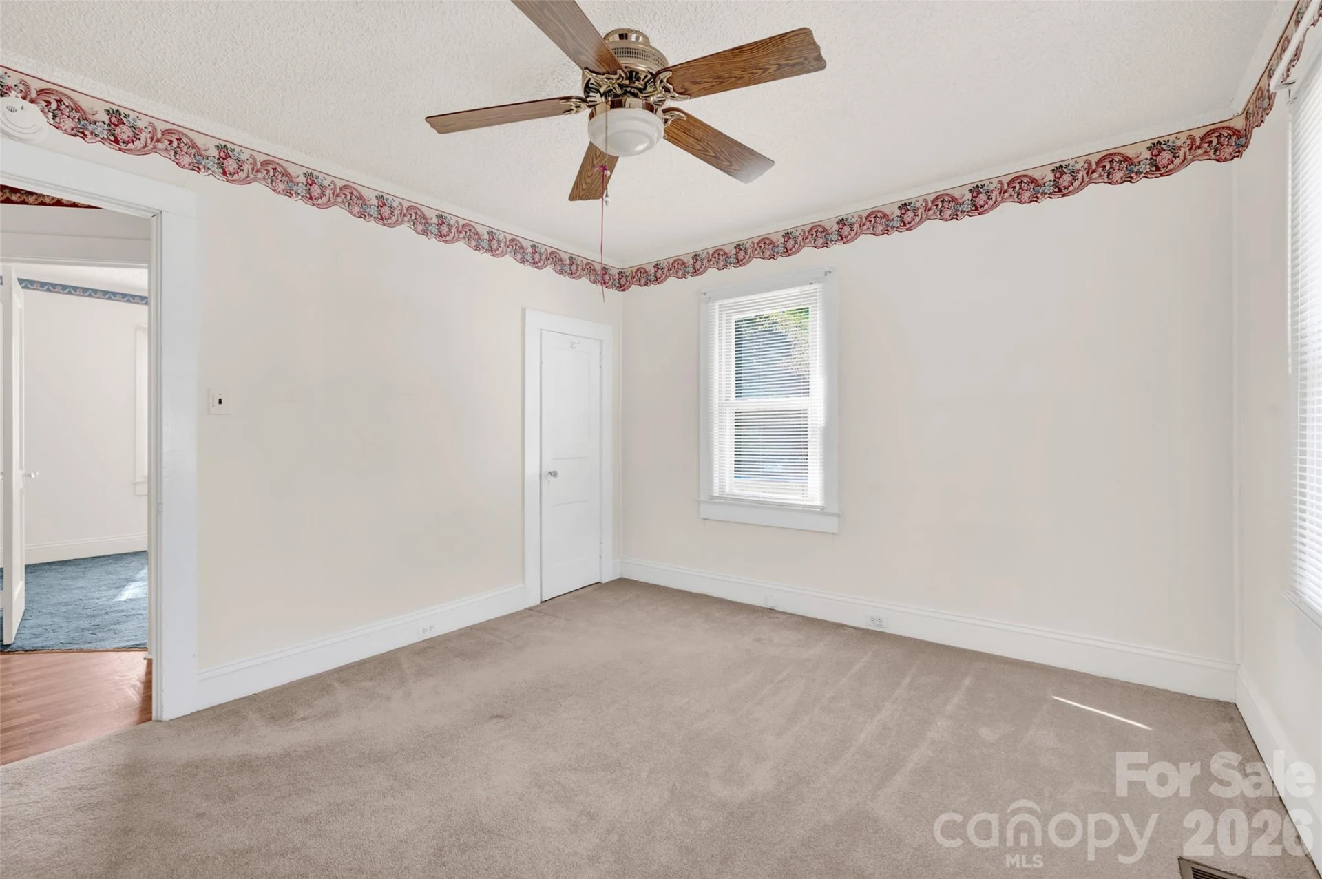 320 Cook Street - Photo 22