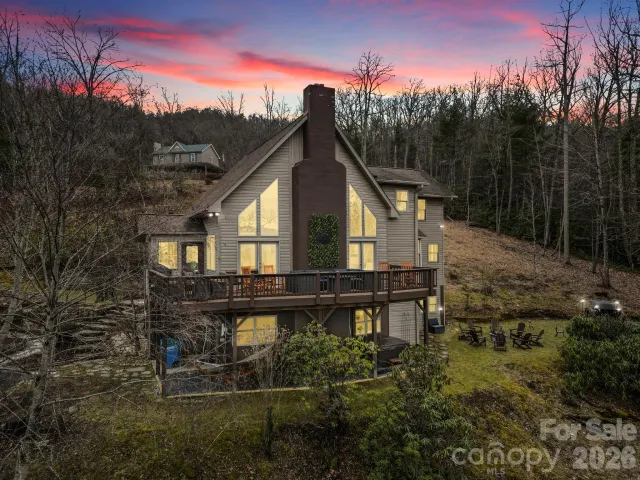 106 Bishop Cove Road, Fairview, NC, 28730