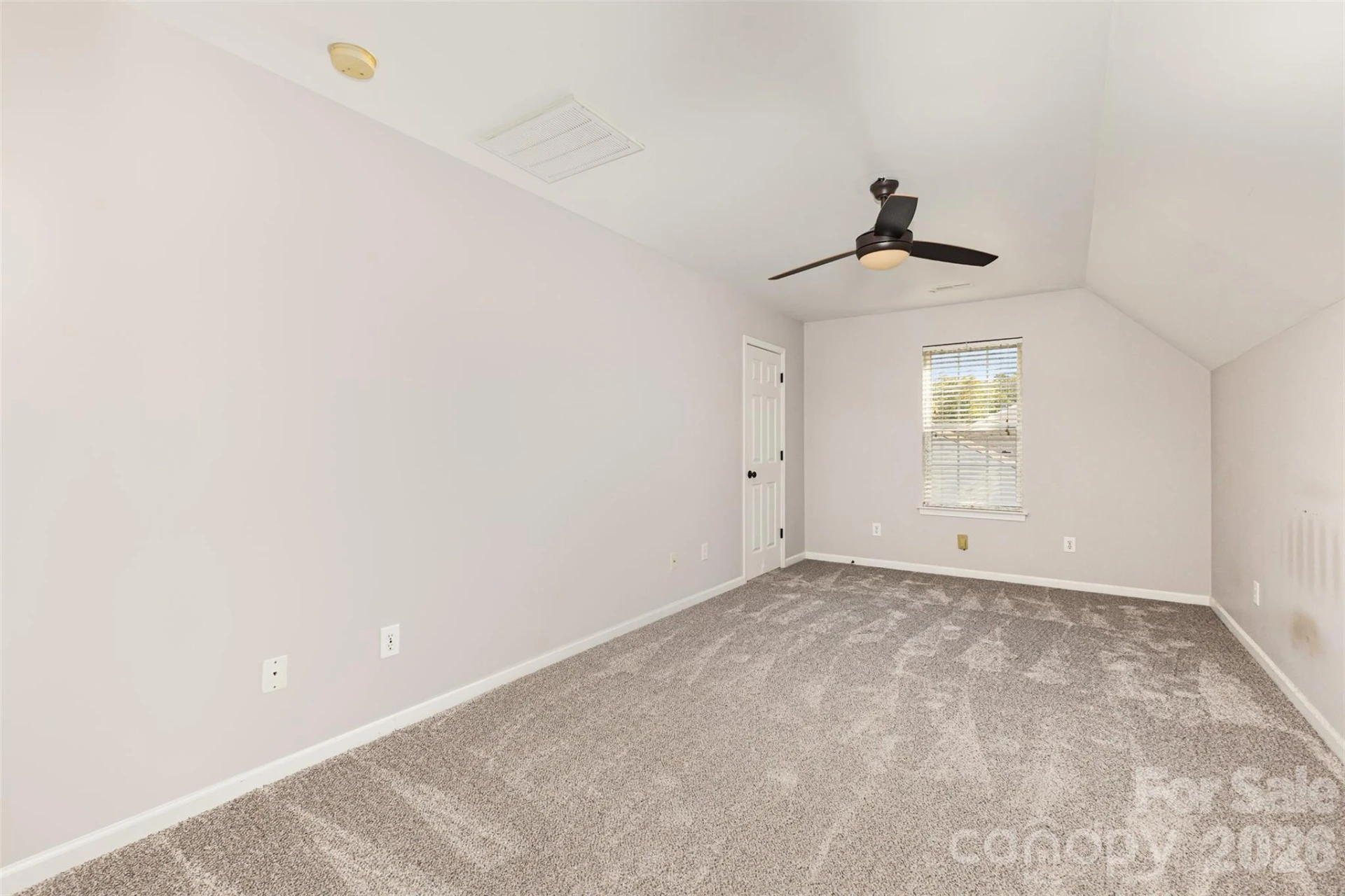 1535 Kingdom Way - Photo 20