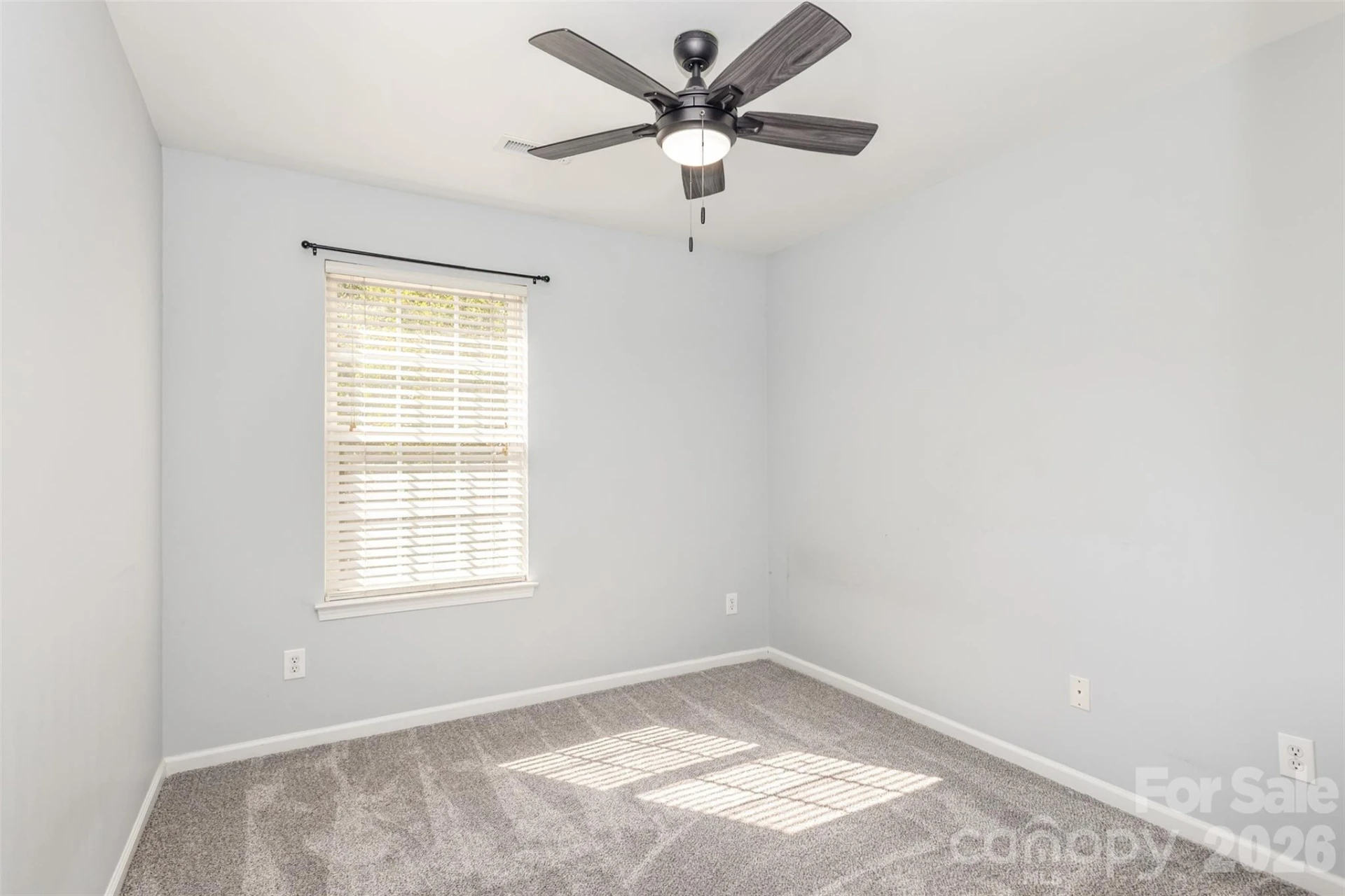 1535 Kingdom Way - Photo 30