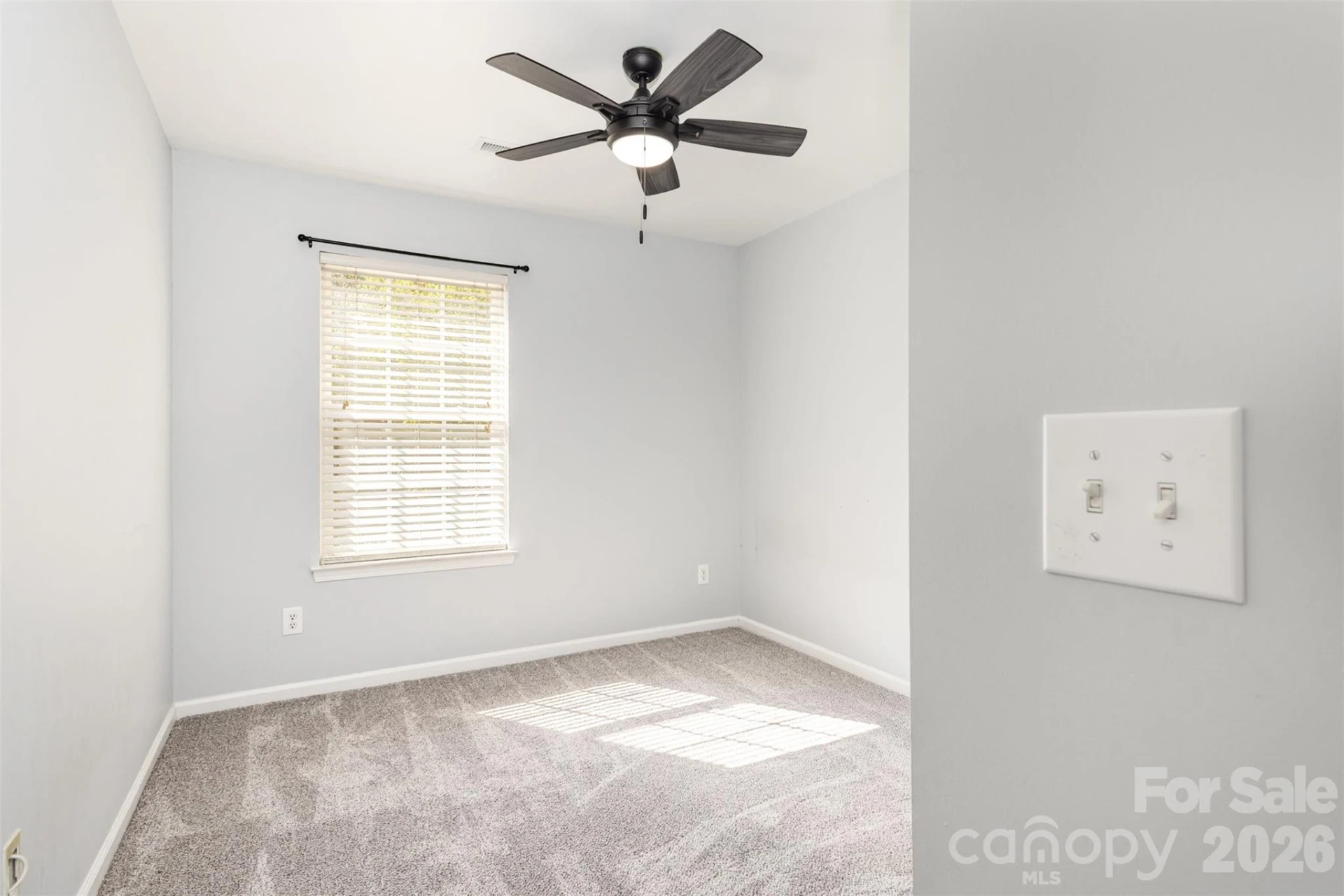 1535 Kingdom Way - Photo 31