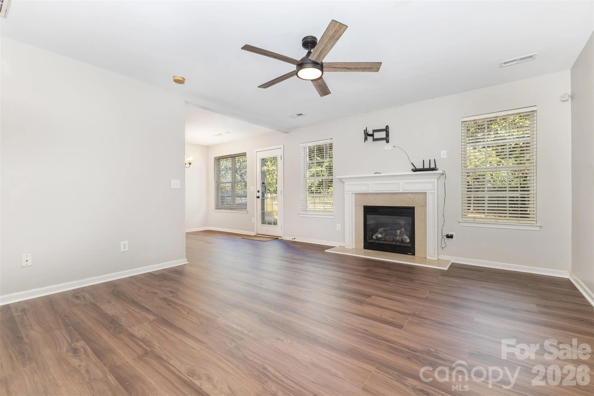 1535 Kingdom Way - Photo 10