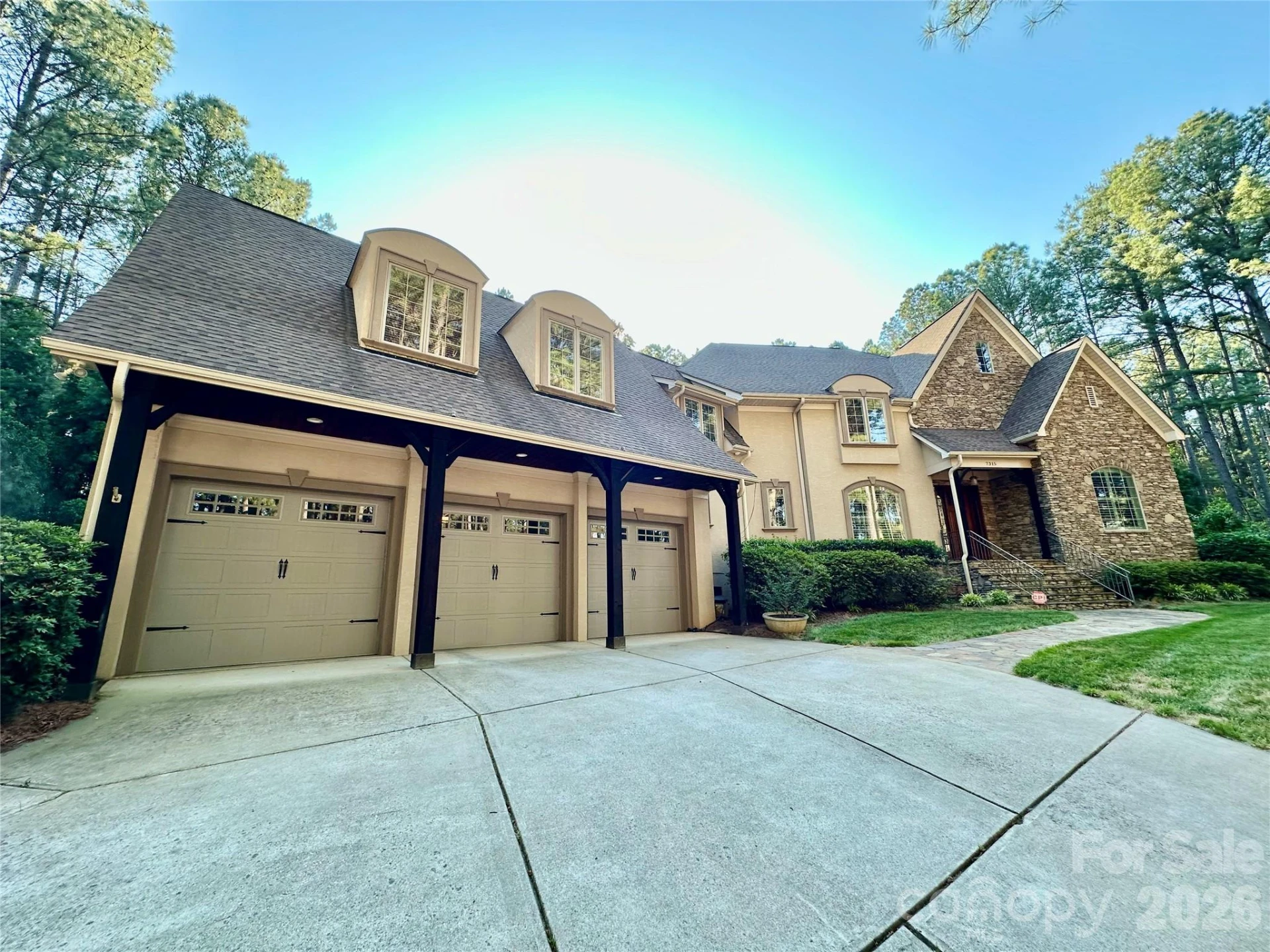 7315 Bay Ridge Drive - Photo 2