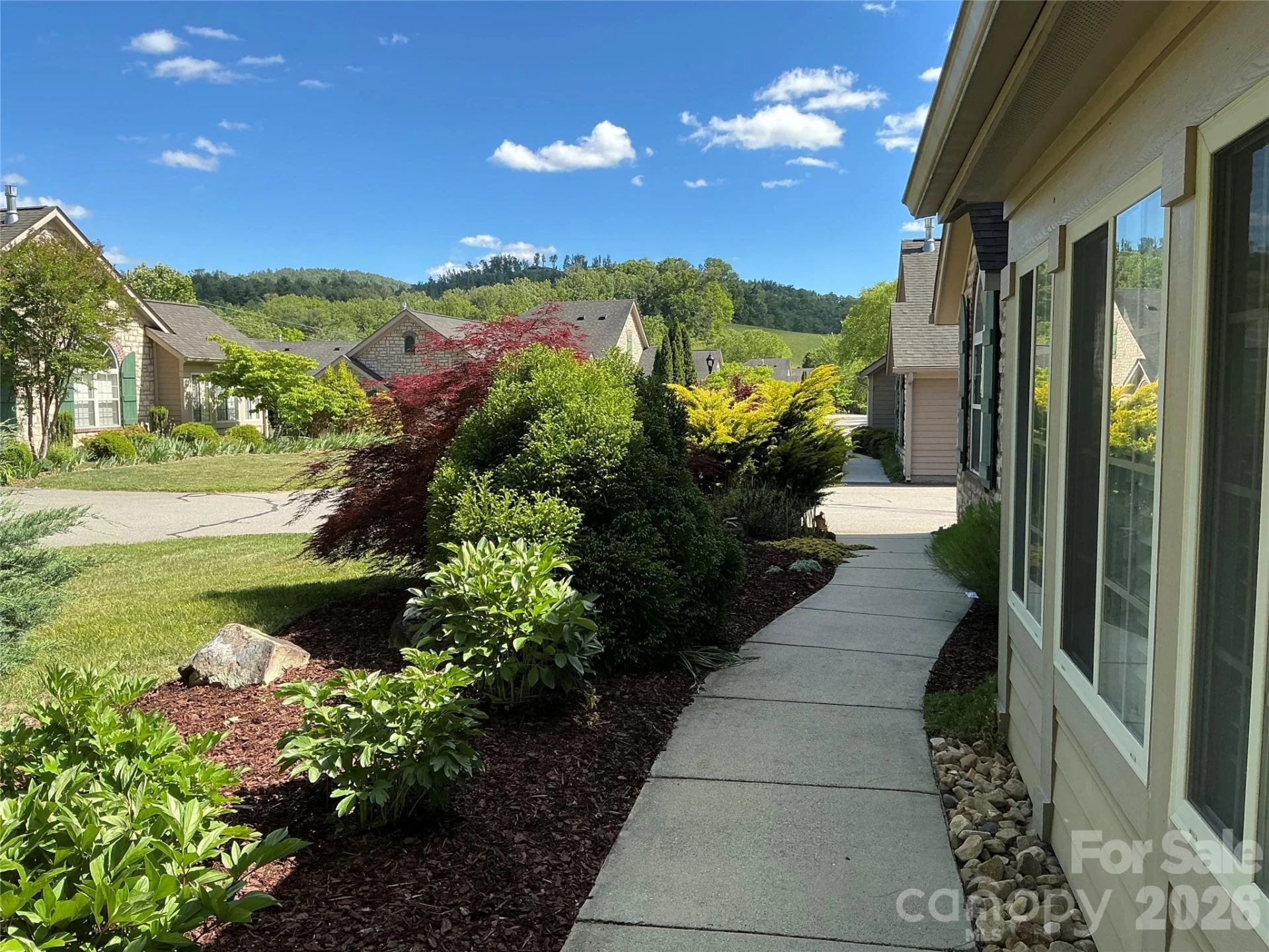 60 Mountain Meadow Circle #E2 - Photo 3