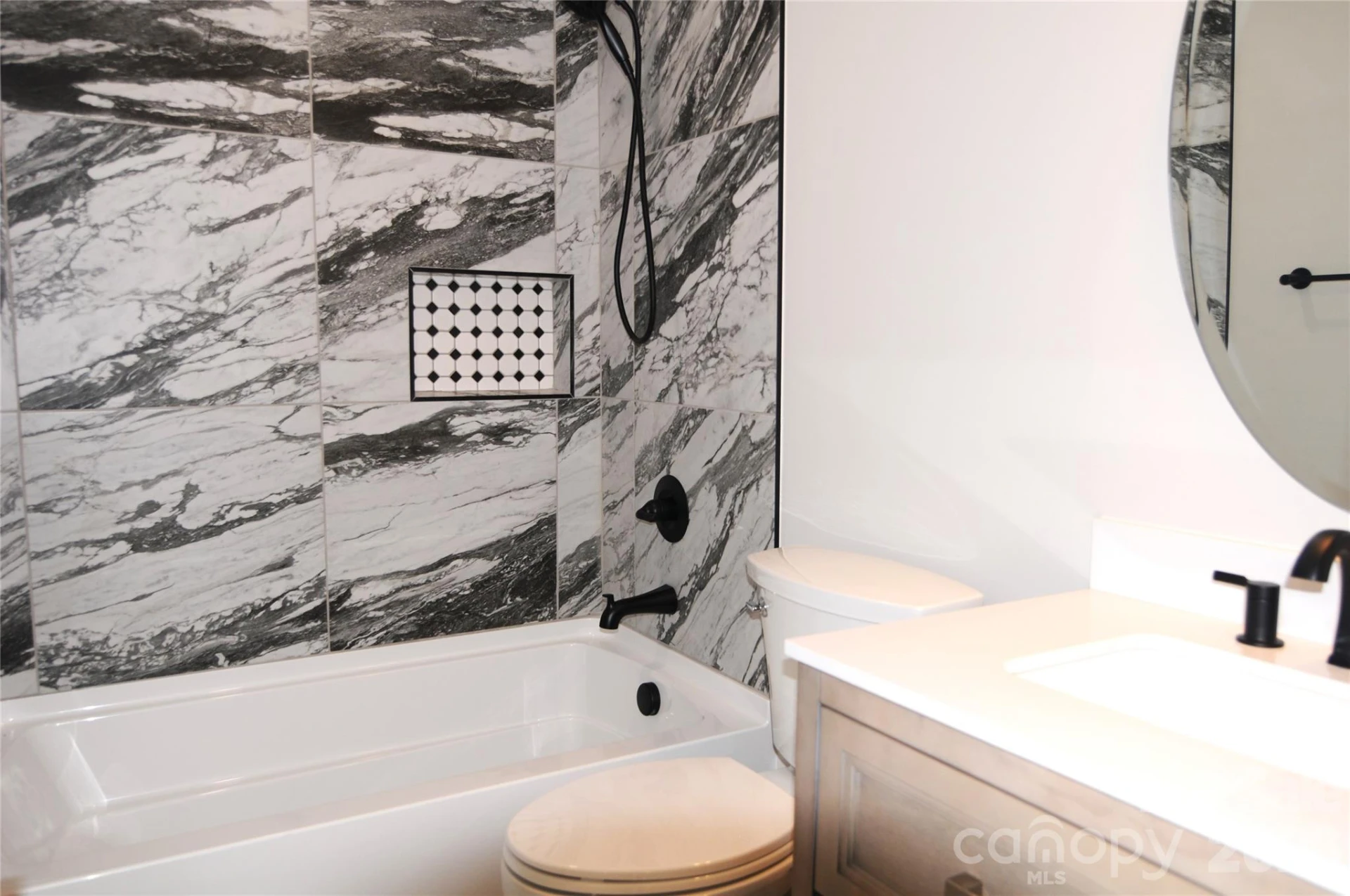 105 6th Avenue - Photo 15