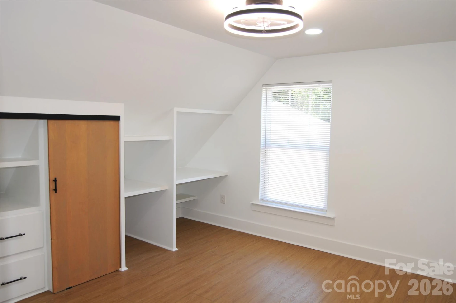 105 6th Avenue - Photo 26