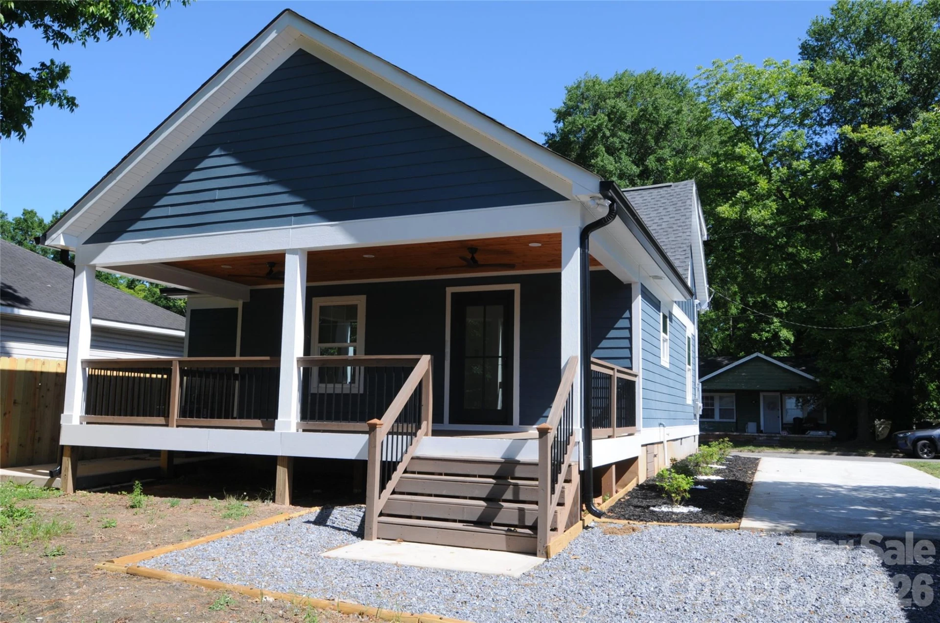 105 6th Avenue - Photo 8