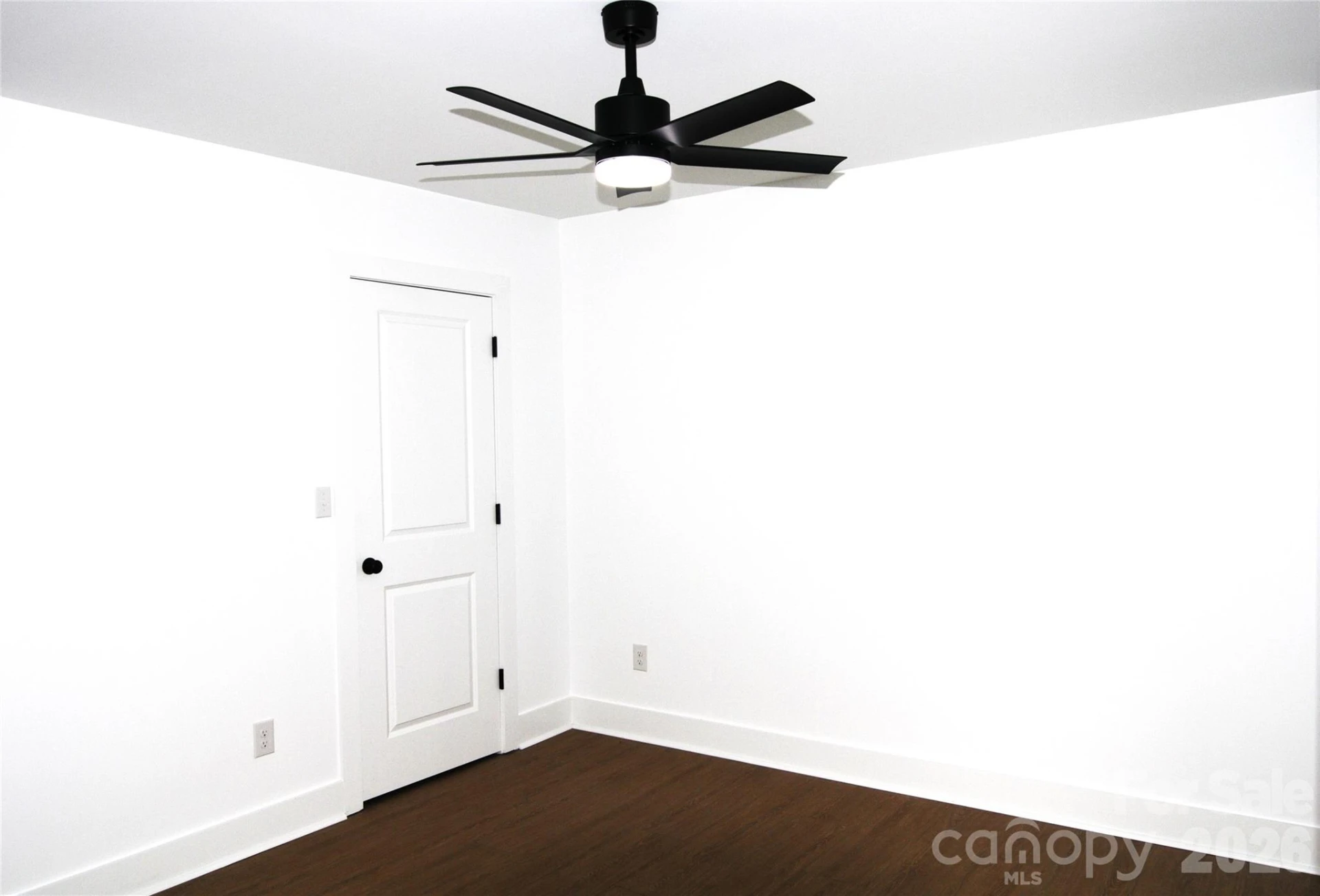 105 6th Avenue - Photo 9