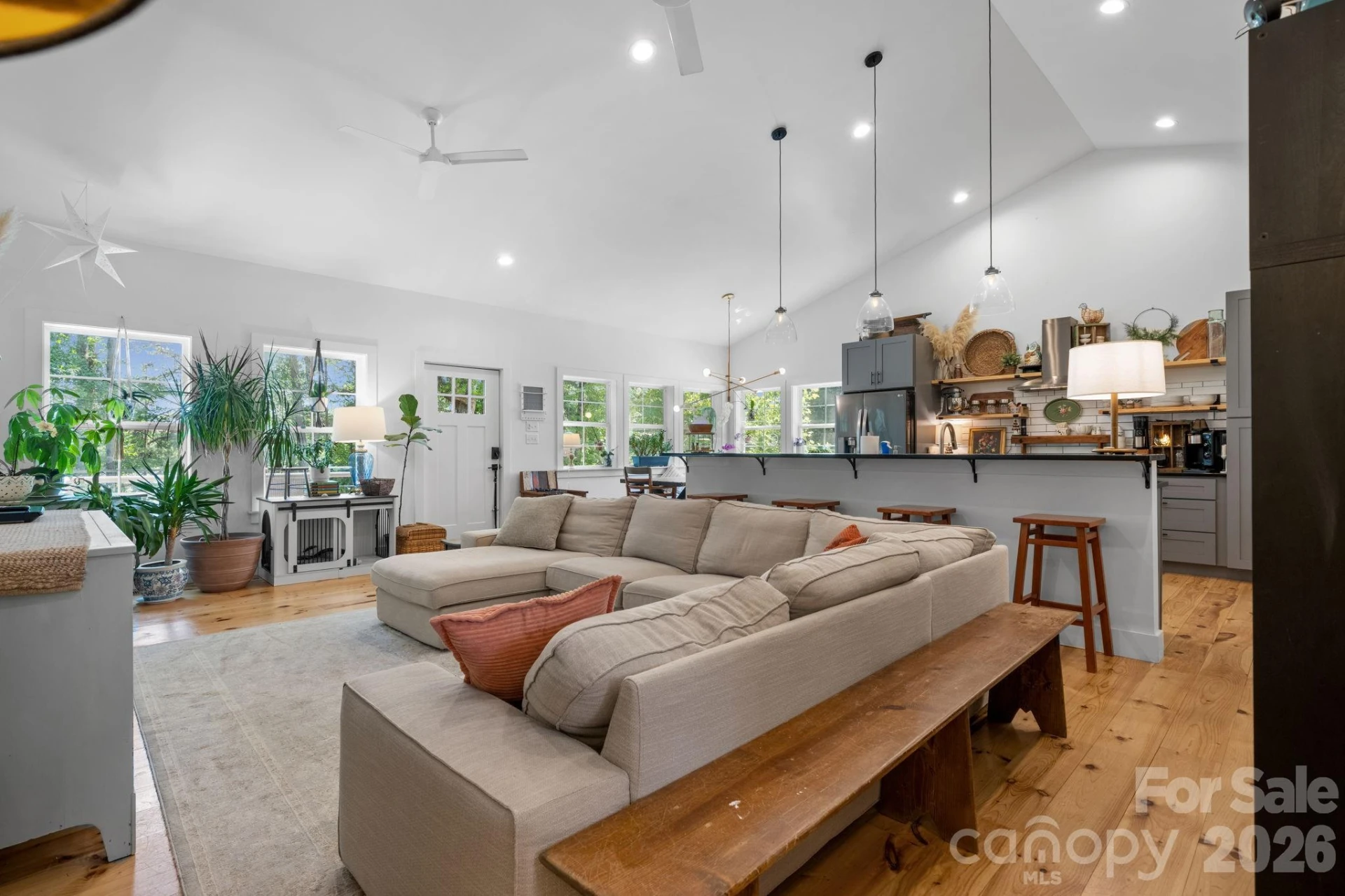 3813 54TH Avenue - Photo 3