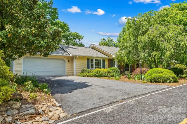 120 Eagle Rock Trail, Hendersonville, NC, 28739