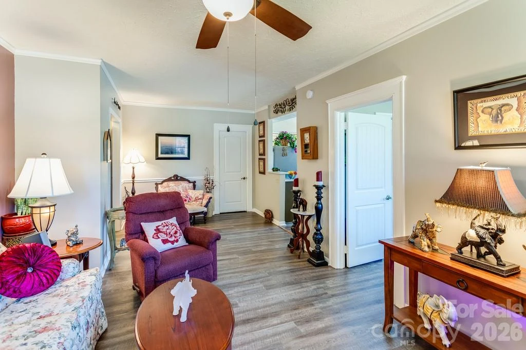 622 Haywood Street #102 - Photo 8