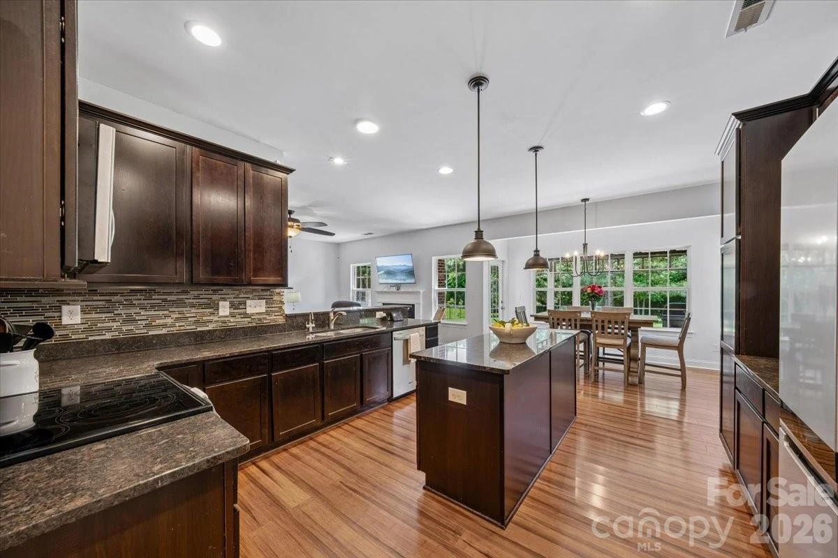 1006 Spring Rose Lane - Photo 19