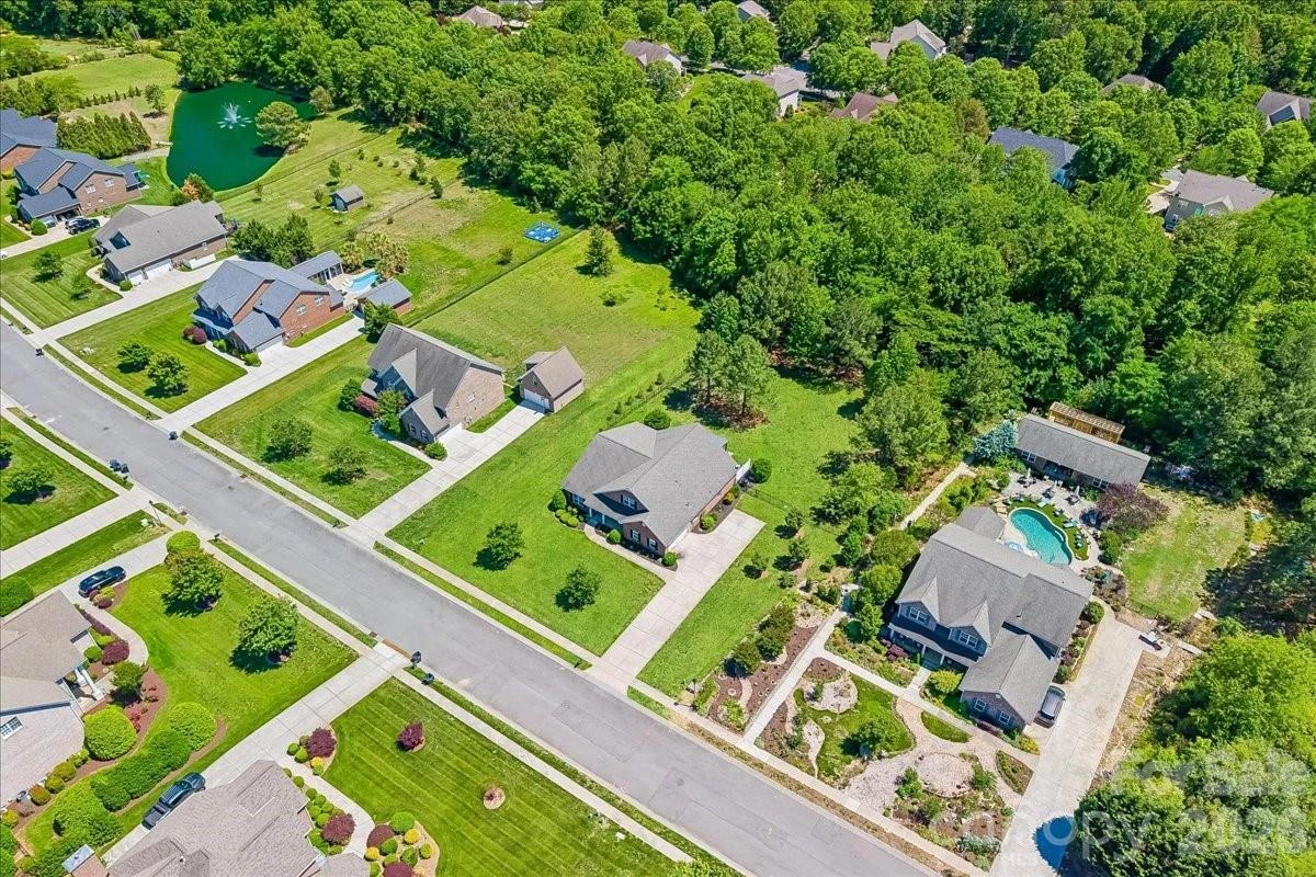 1006 Spring Rose Lane - Photo 46