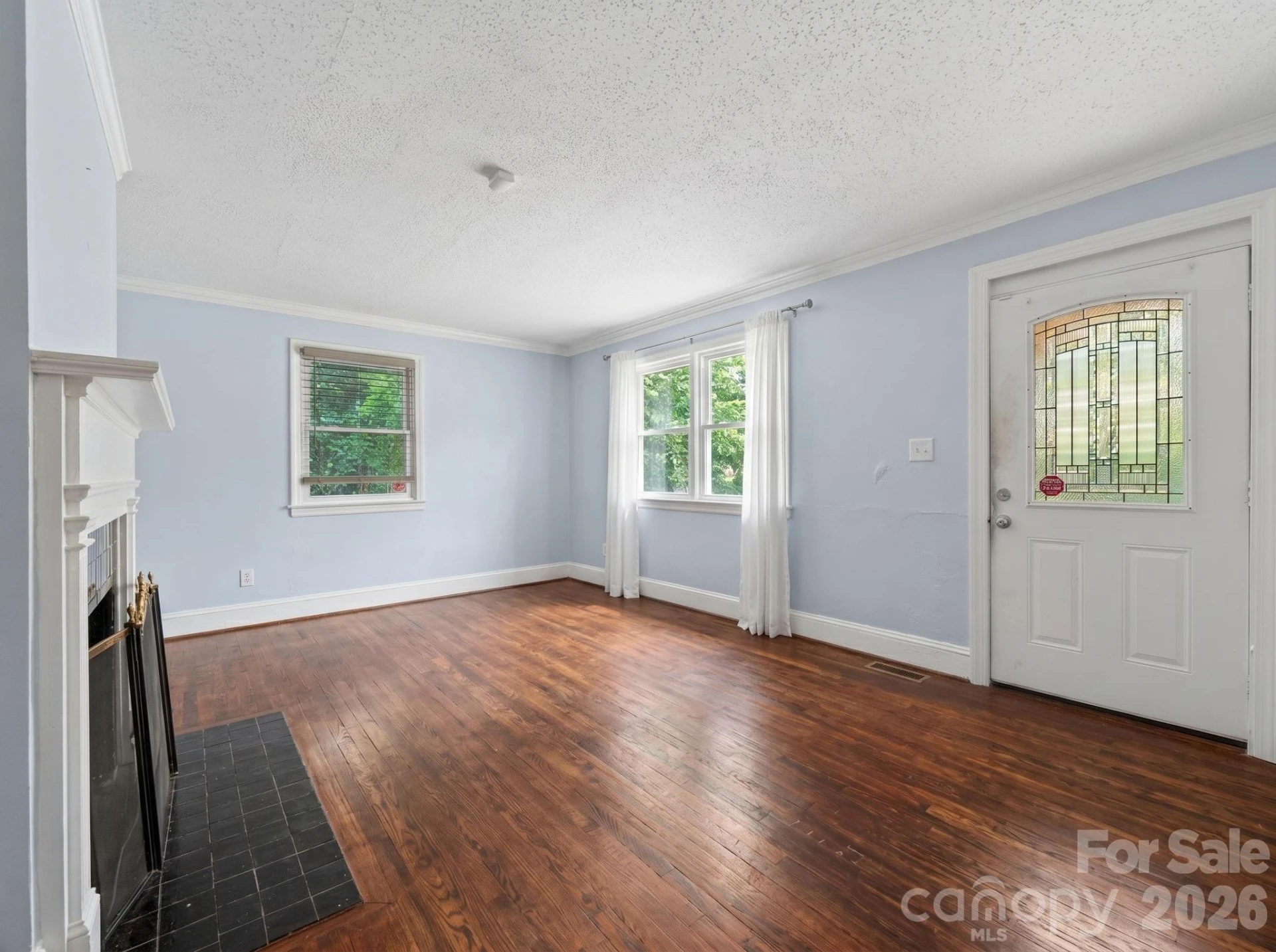 2120 Amesbury Avenue - Photo 10