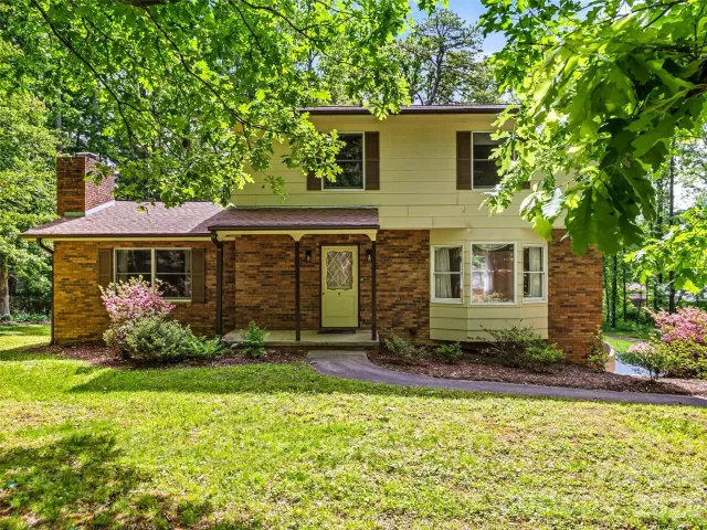 11 Woodmere Drive, Arden, NC, 28704