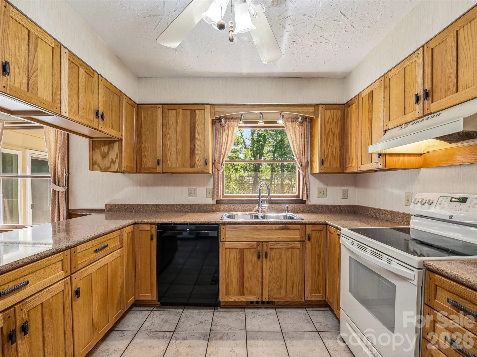 11 Woodmere Drive - Photo 14