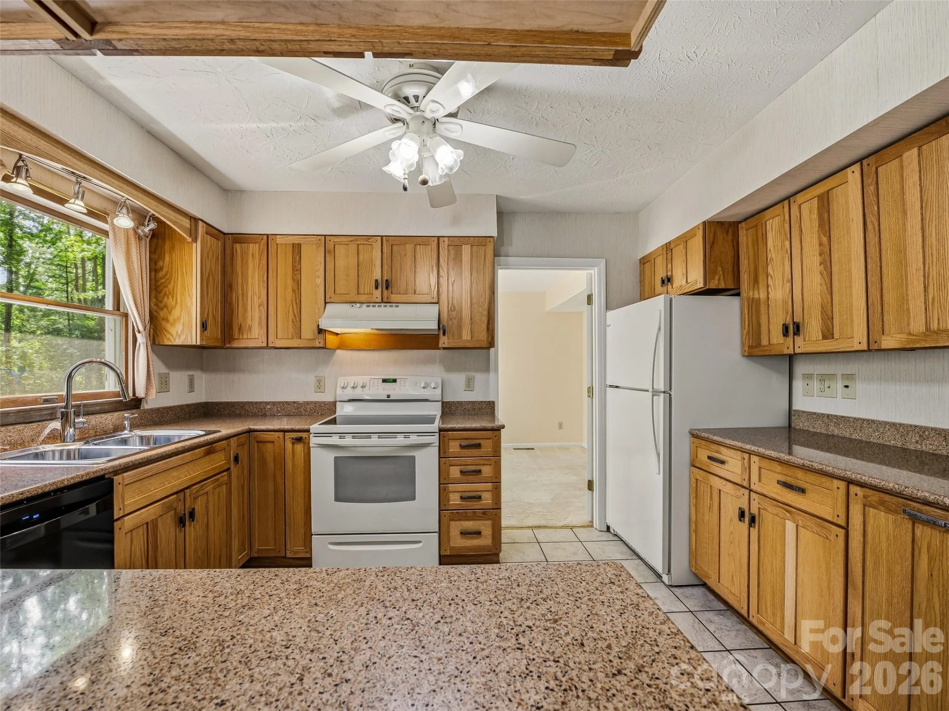 11 Woodmere Drive - Photo 16