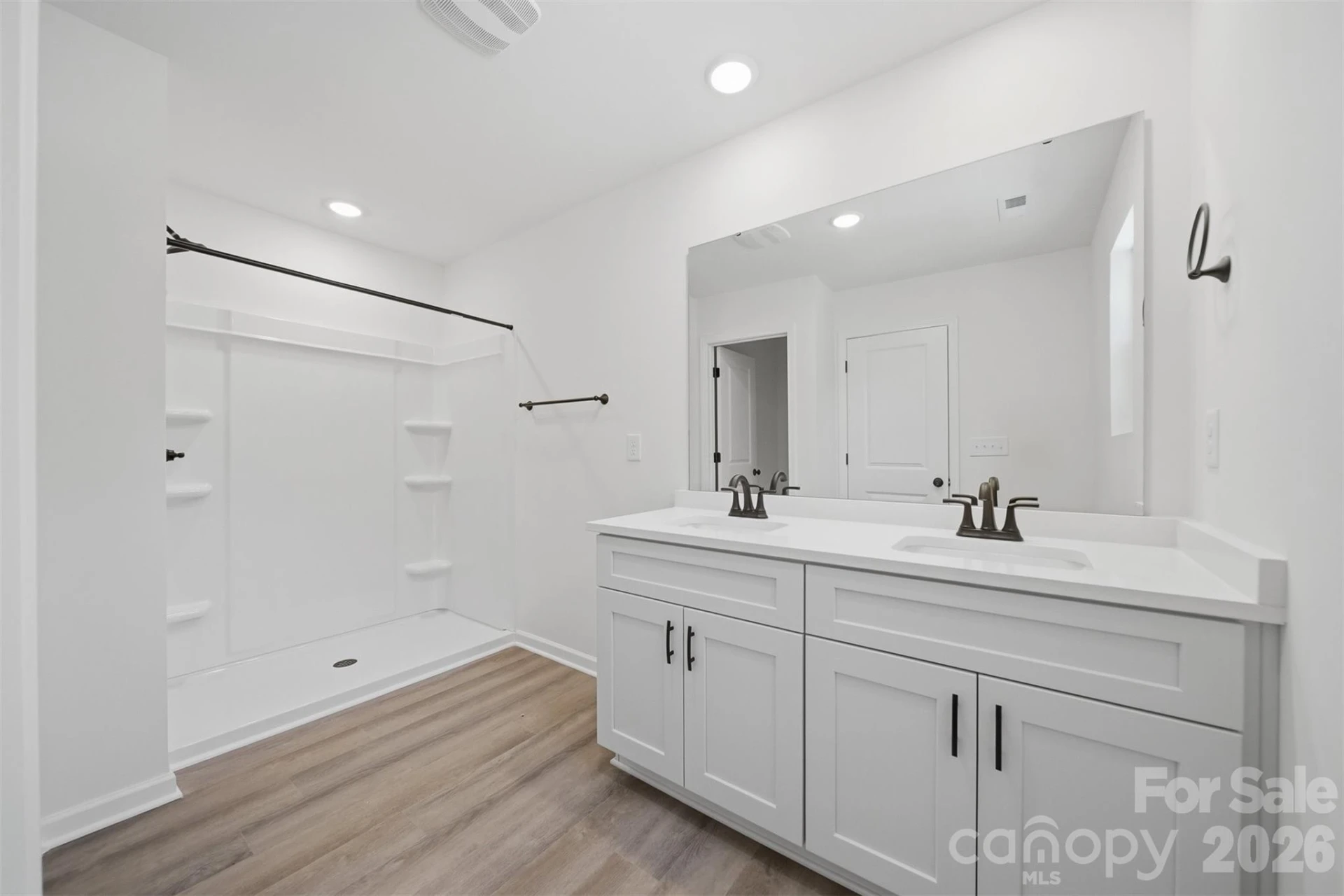 215 Edgewood Circle - Photo 17
