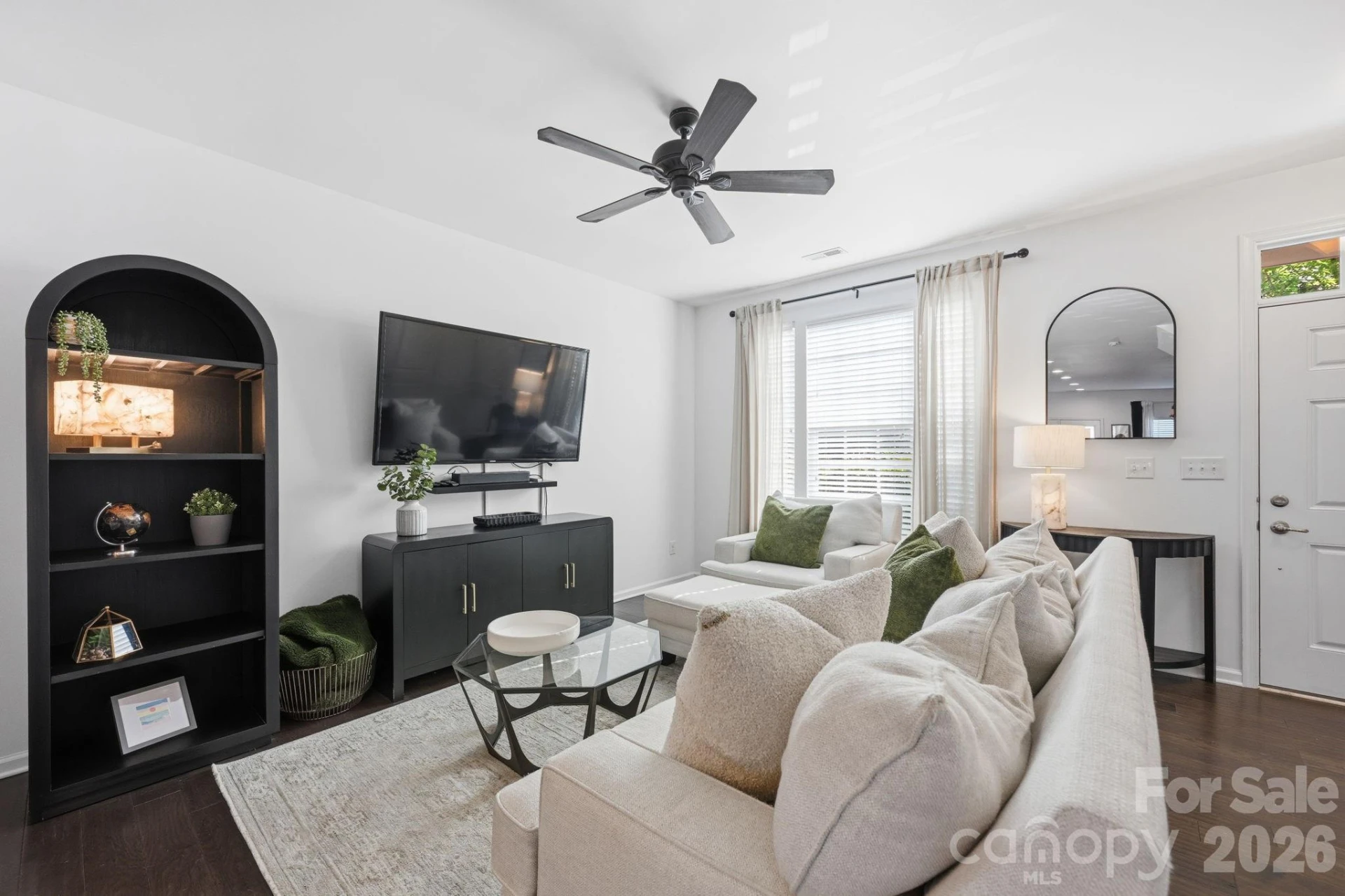 1353 Jacemans Way - Photo 5