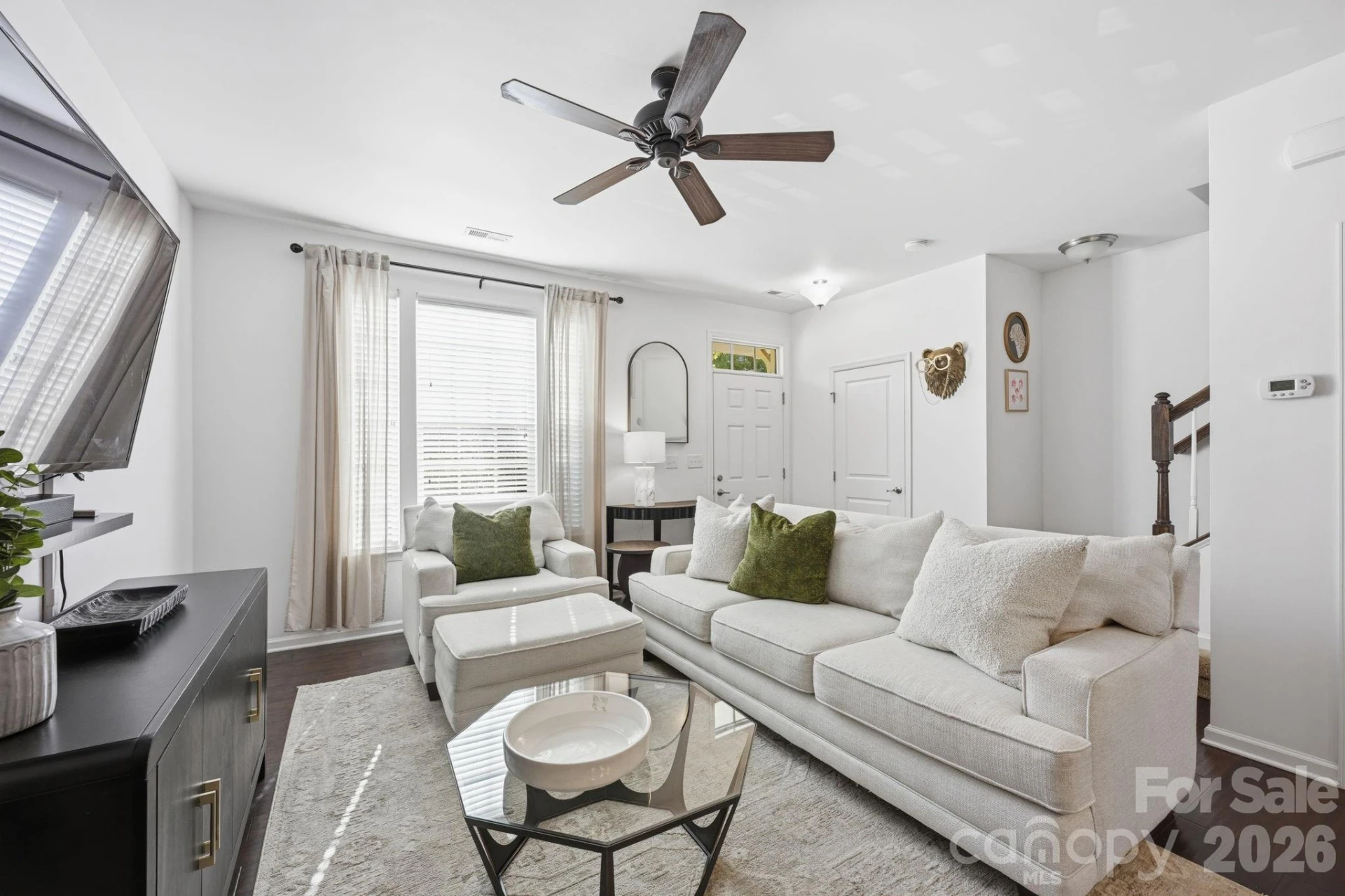 1353 Jacemans Way - Photo 6