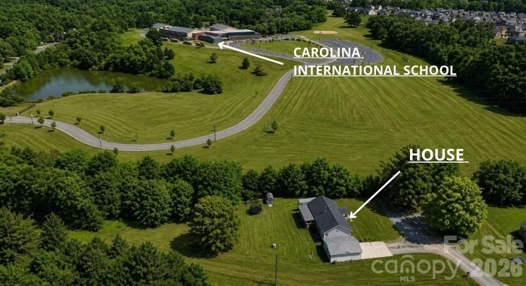 205 Moss Drive - Photo 2