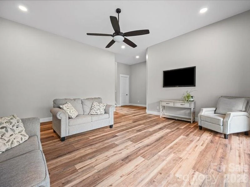 521 Rosebush Lane - Photo 43