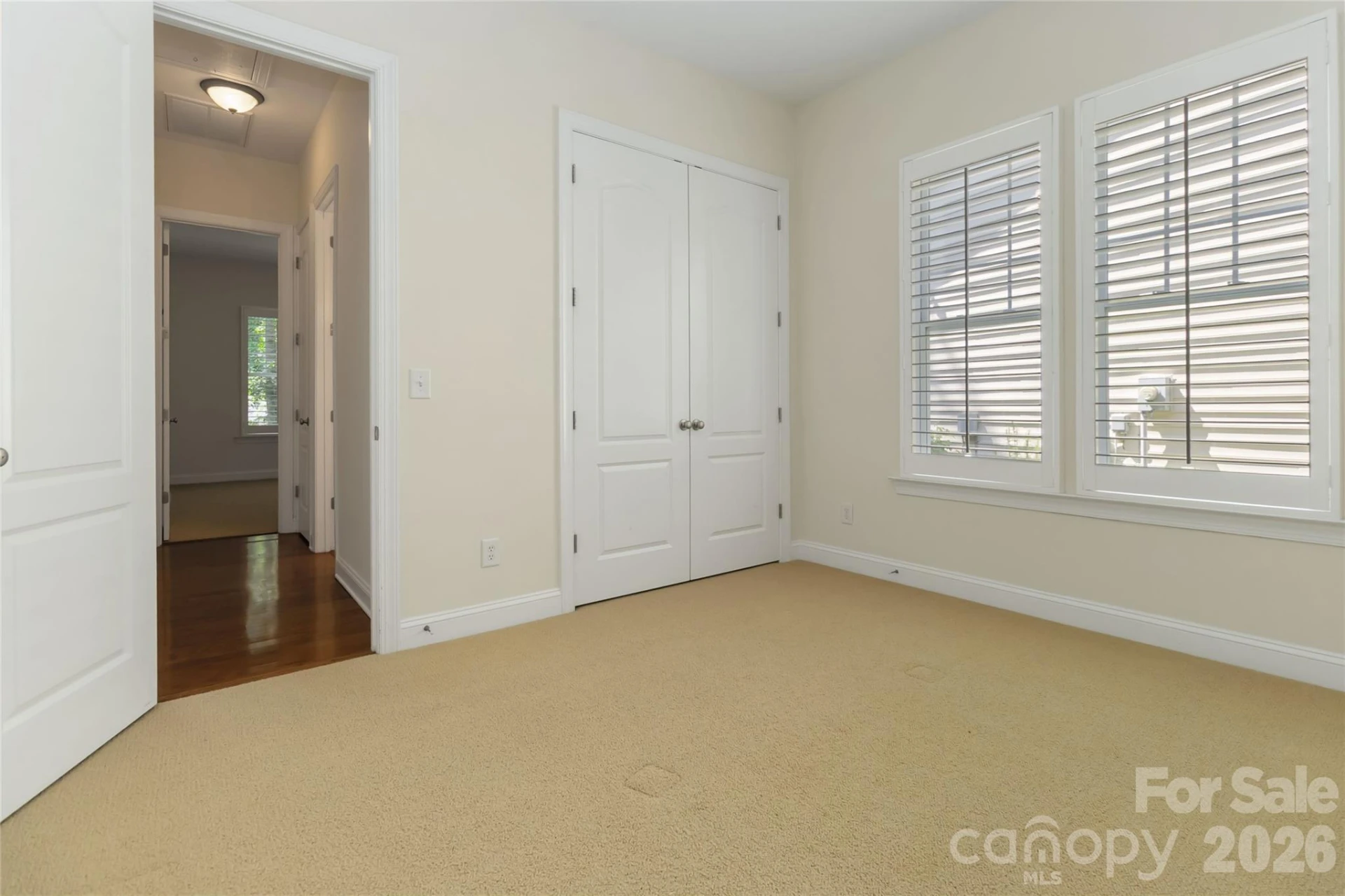 240 Clairborne Court - Photo 31