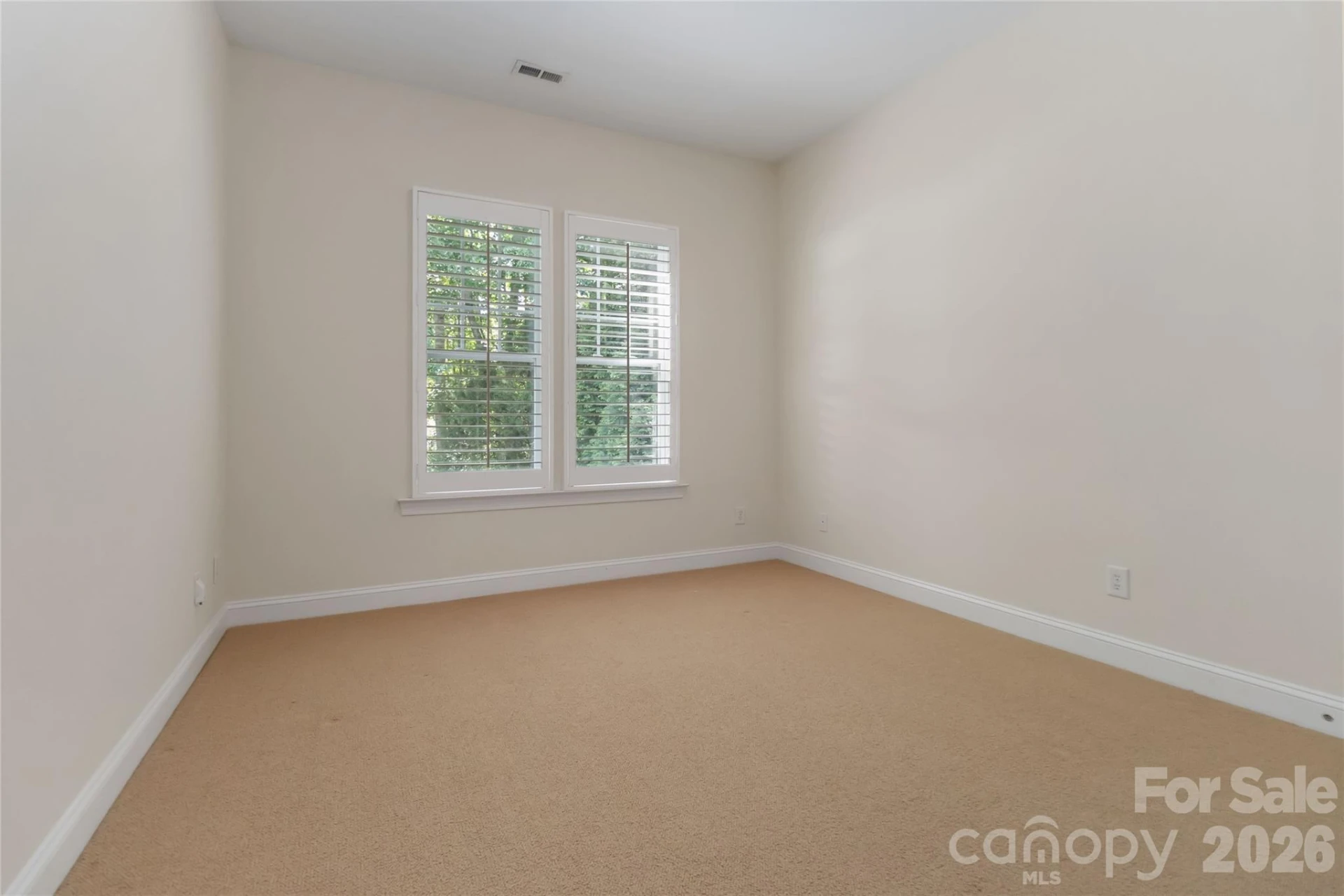 240 Clairborne Court - Photo 33