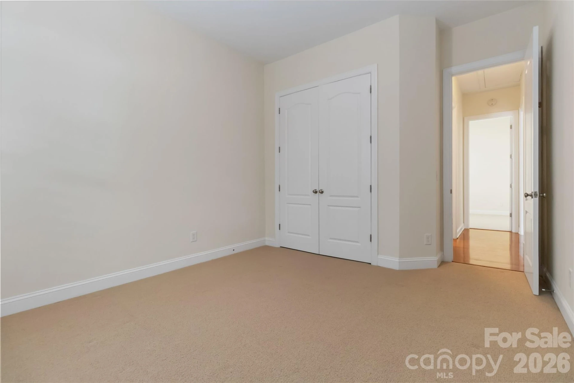 240 Clairborne Court - Photo 34