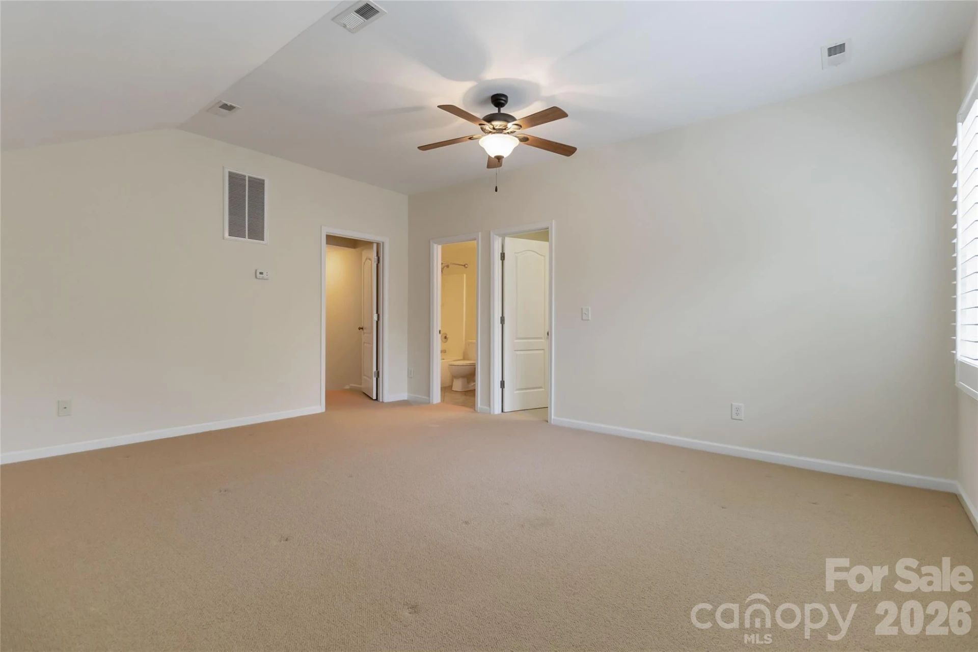 240 Clairborne Court - Photo 39
