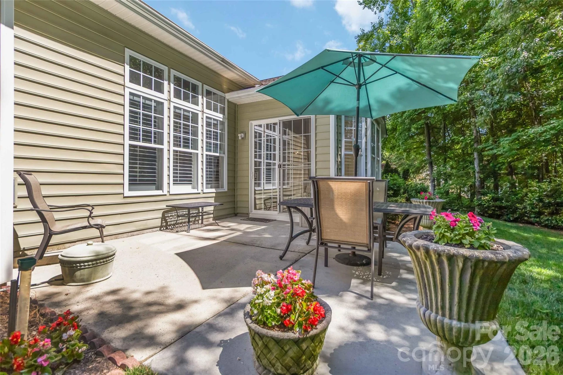 240 Clairborne Court - Photo 45