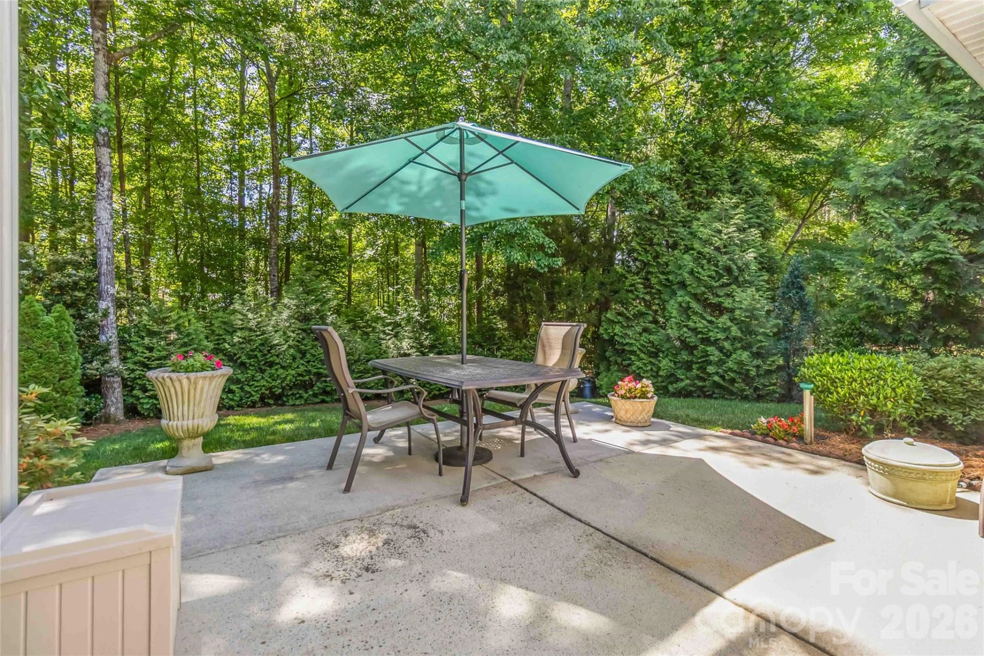 240 Clairborne Court - Photo 46
