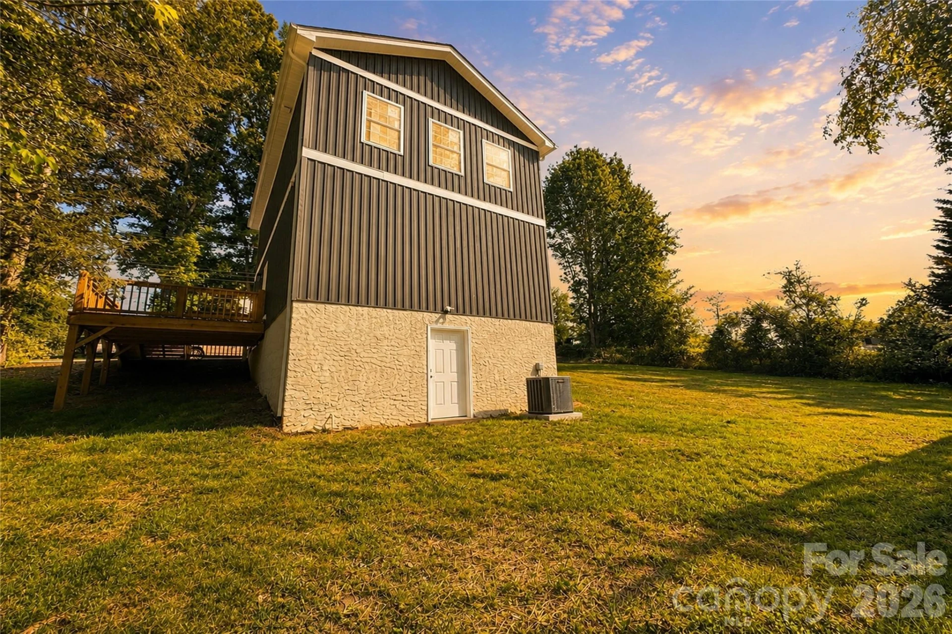 1135 Apple Lane - Photo 33