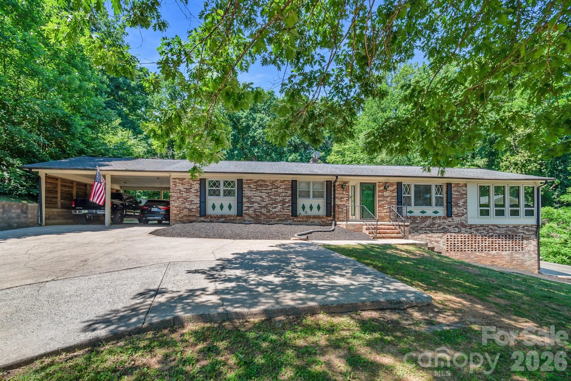 1549 Cecelia Drive - Photo 2