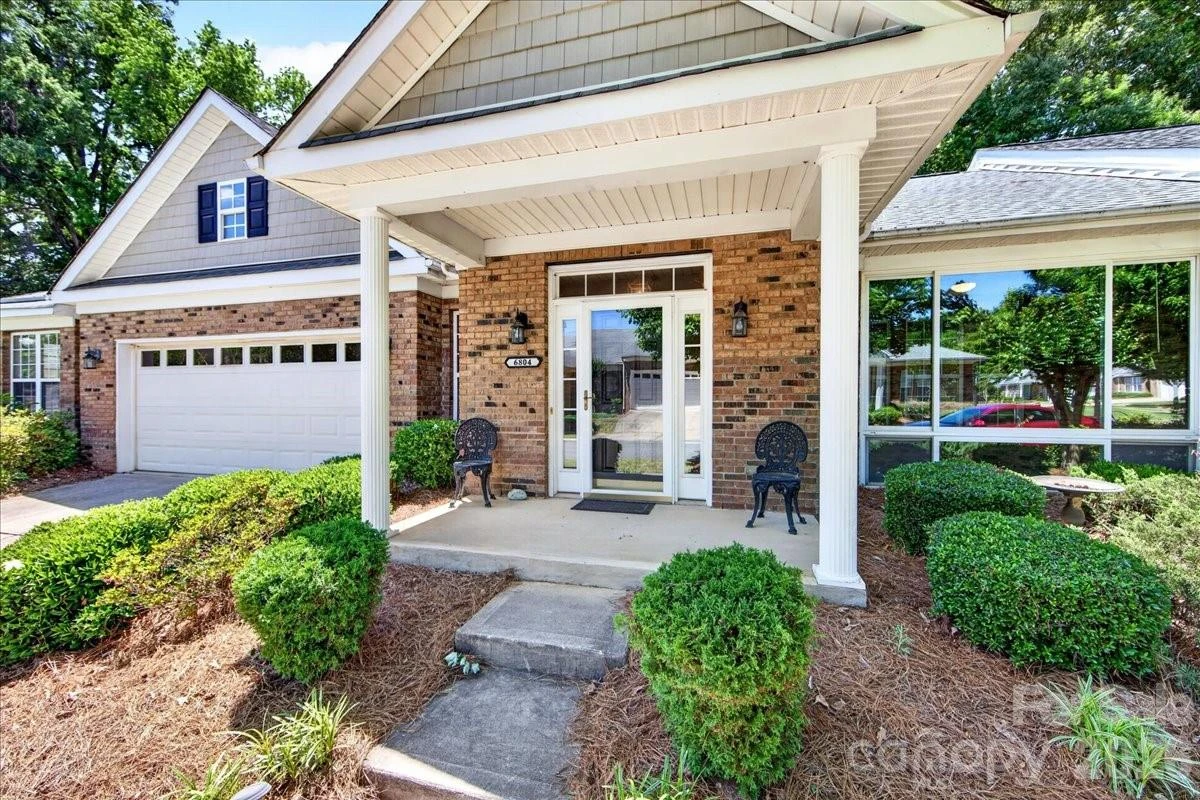 6804 Cinnamon Circle - Photo 3