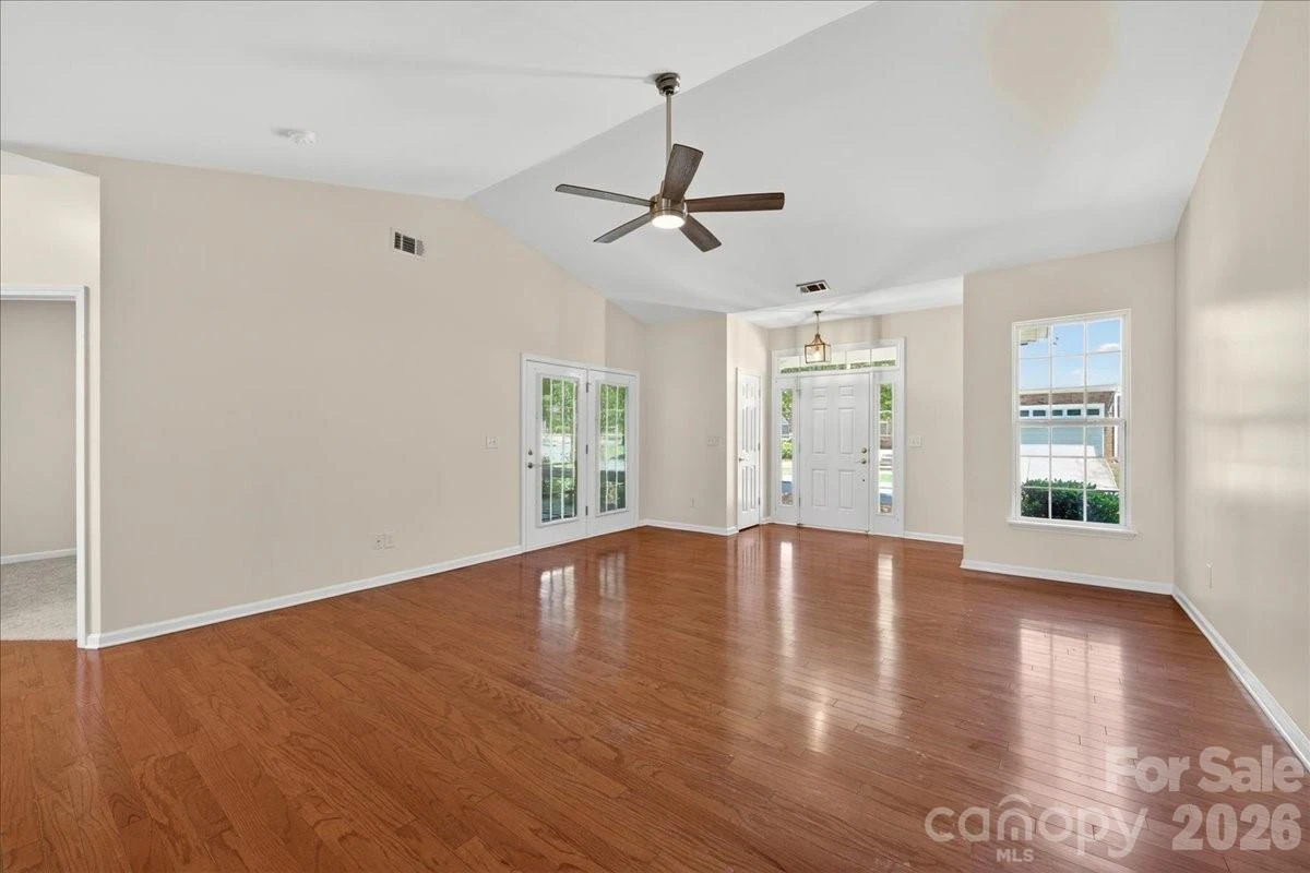 6804 Cinnamon Circle - Photo 7