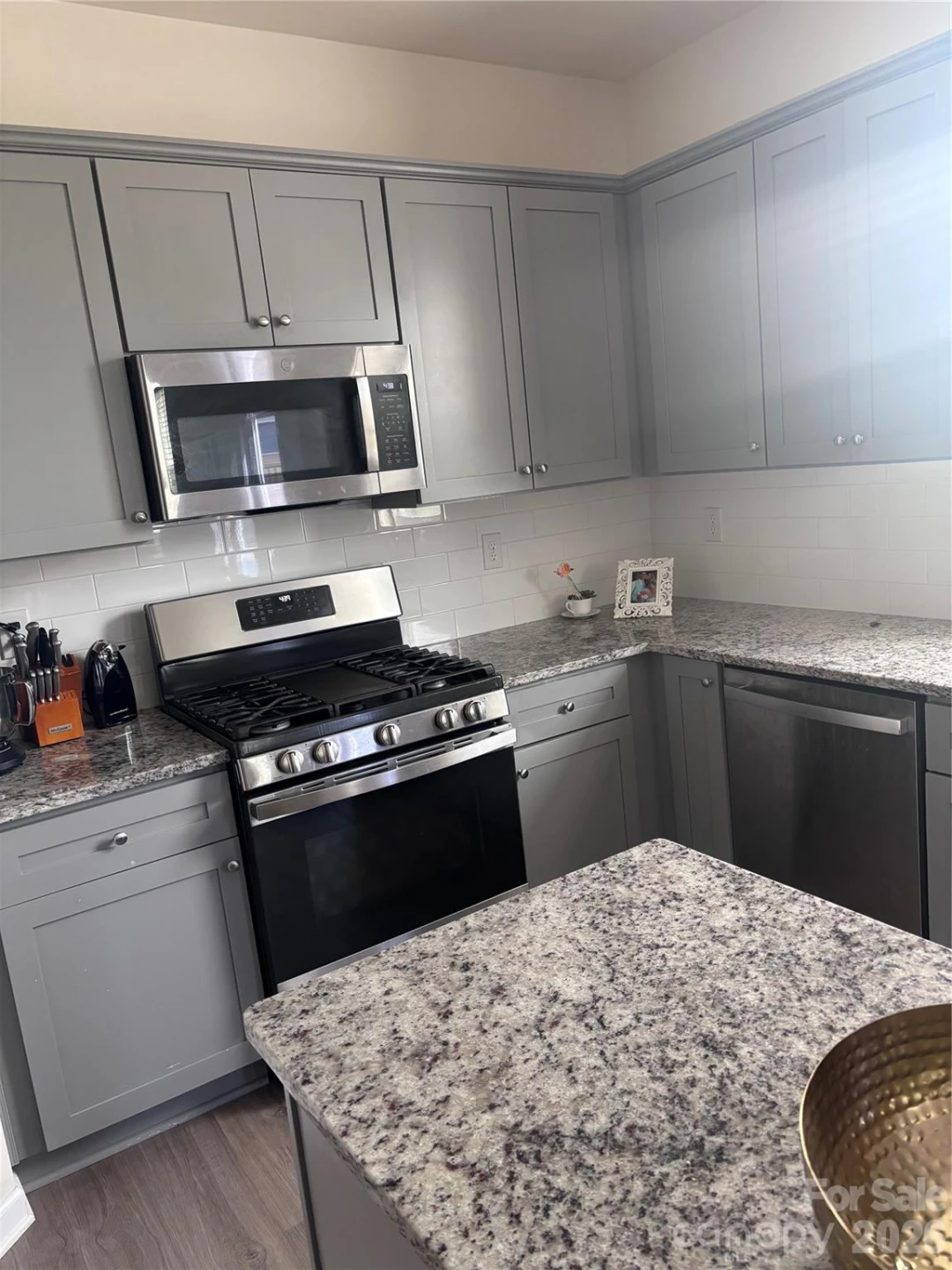 347 Wharton Street - Photo 9