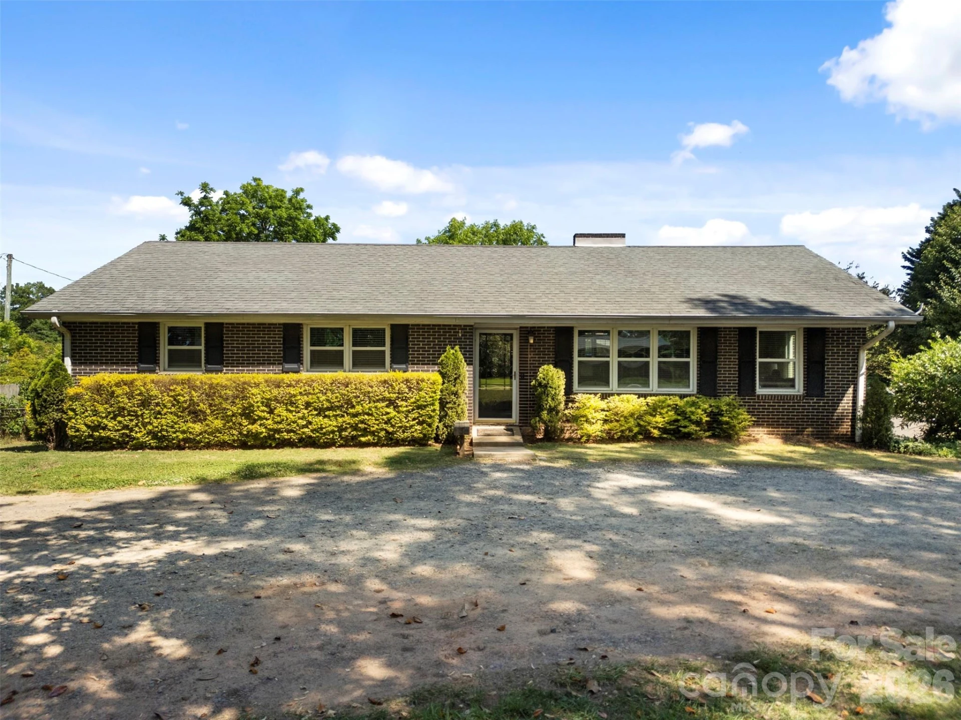 1483 Springsteen Road