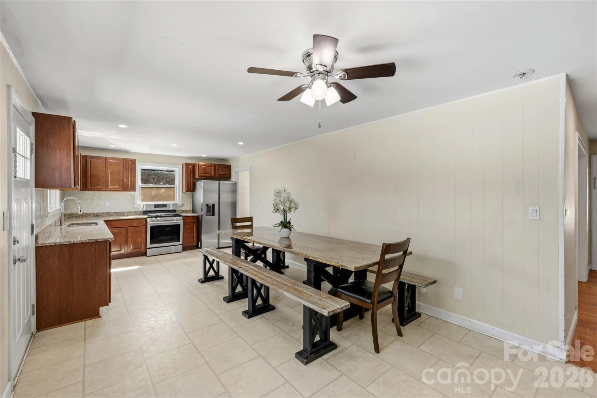 1483 Springsteen Road - Photo 6