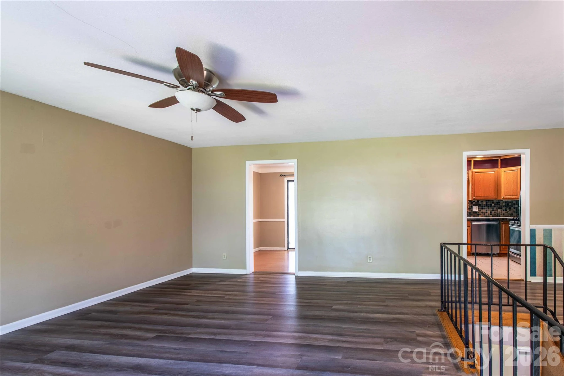 73 Cresent Drive - Photo 3