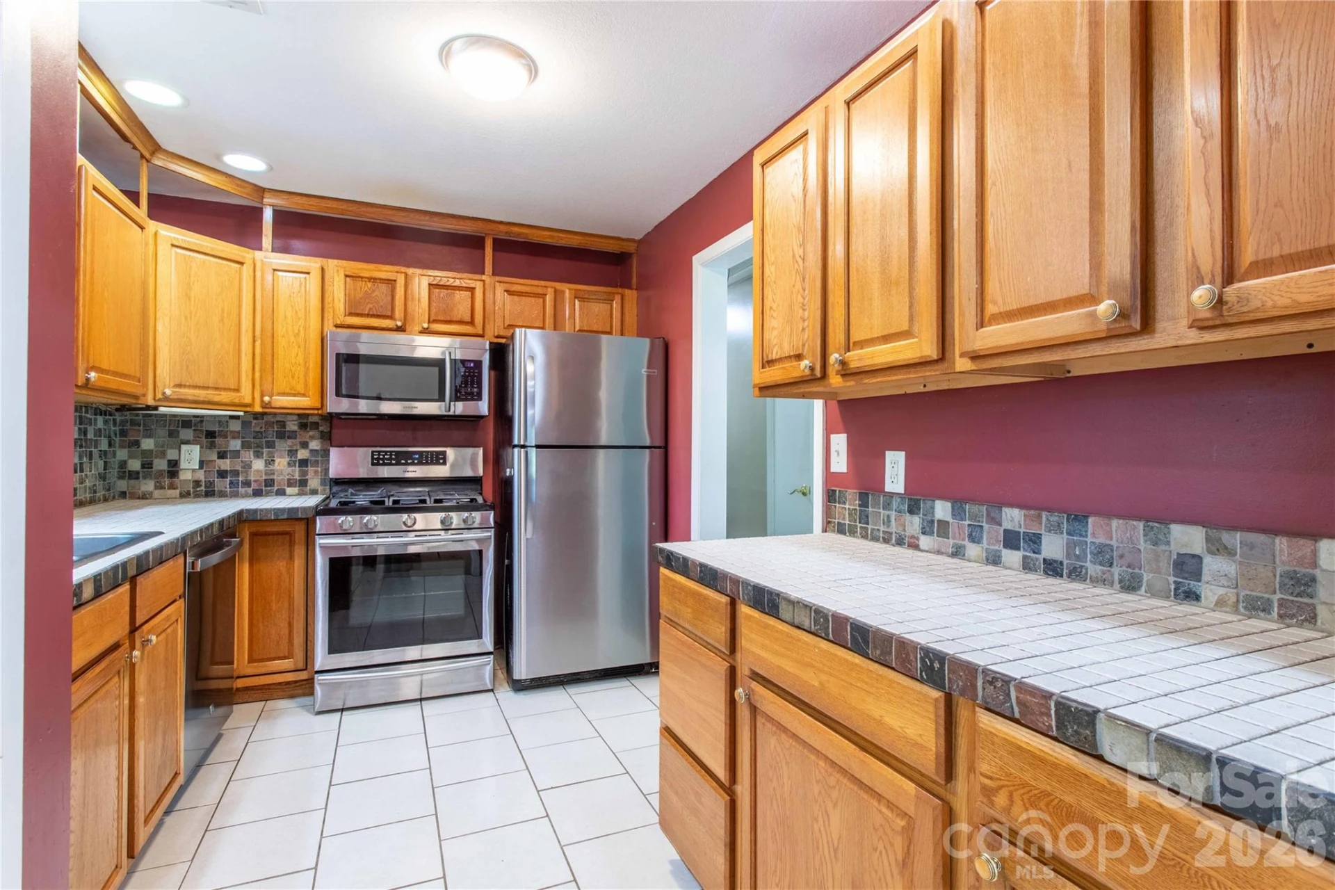 73 Cresent Drive - Photo 8